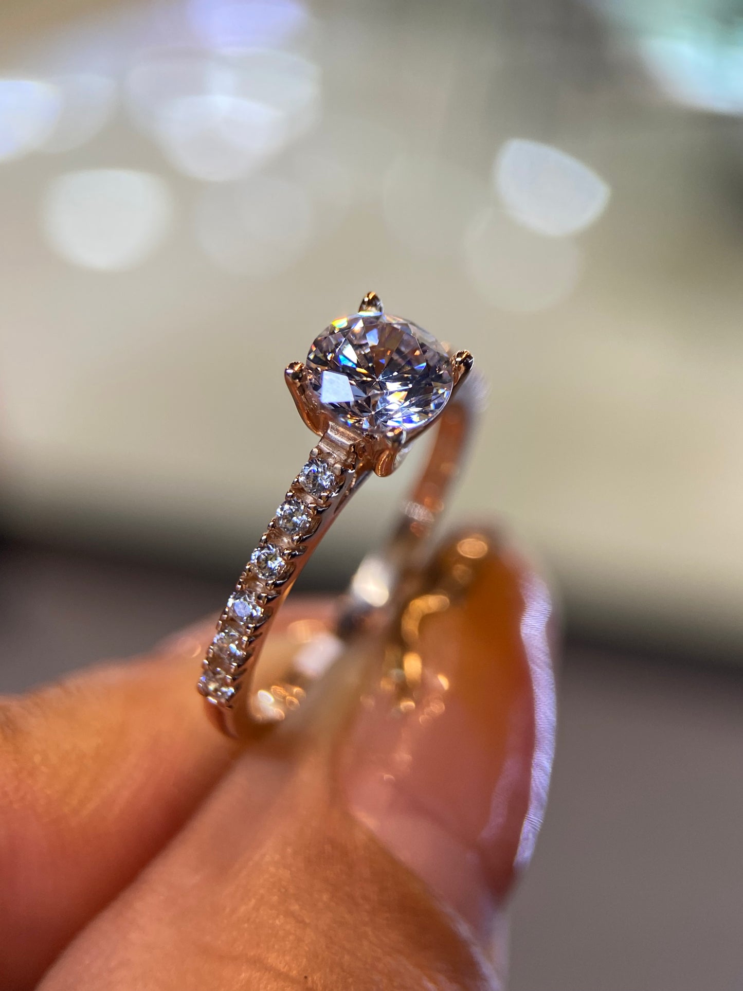 Anillo de compromiso en oro