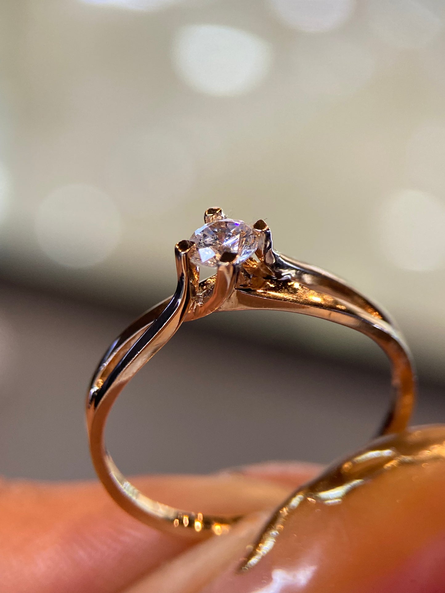 Anillo de compromiso en oro