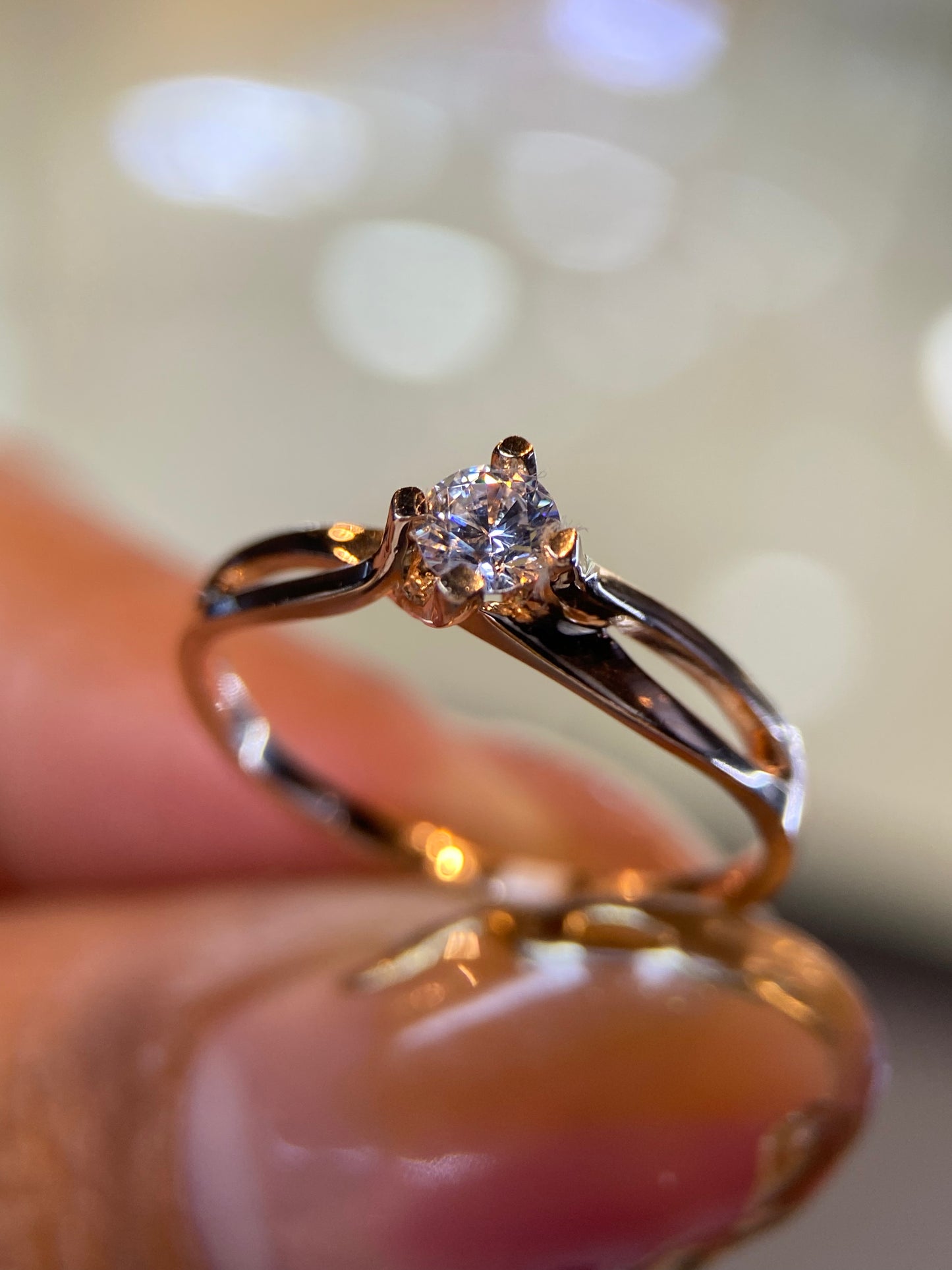 Anillo de compromiso en oro