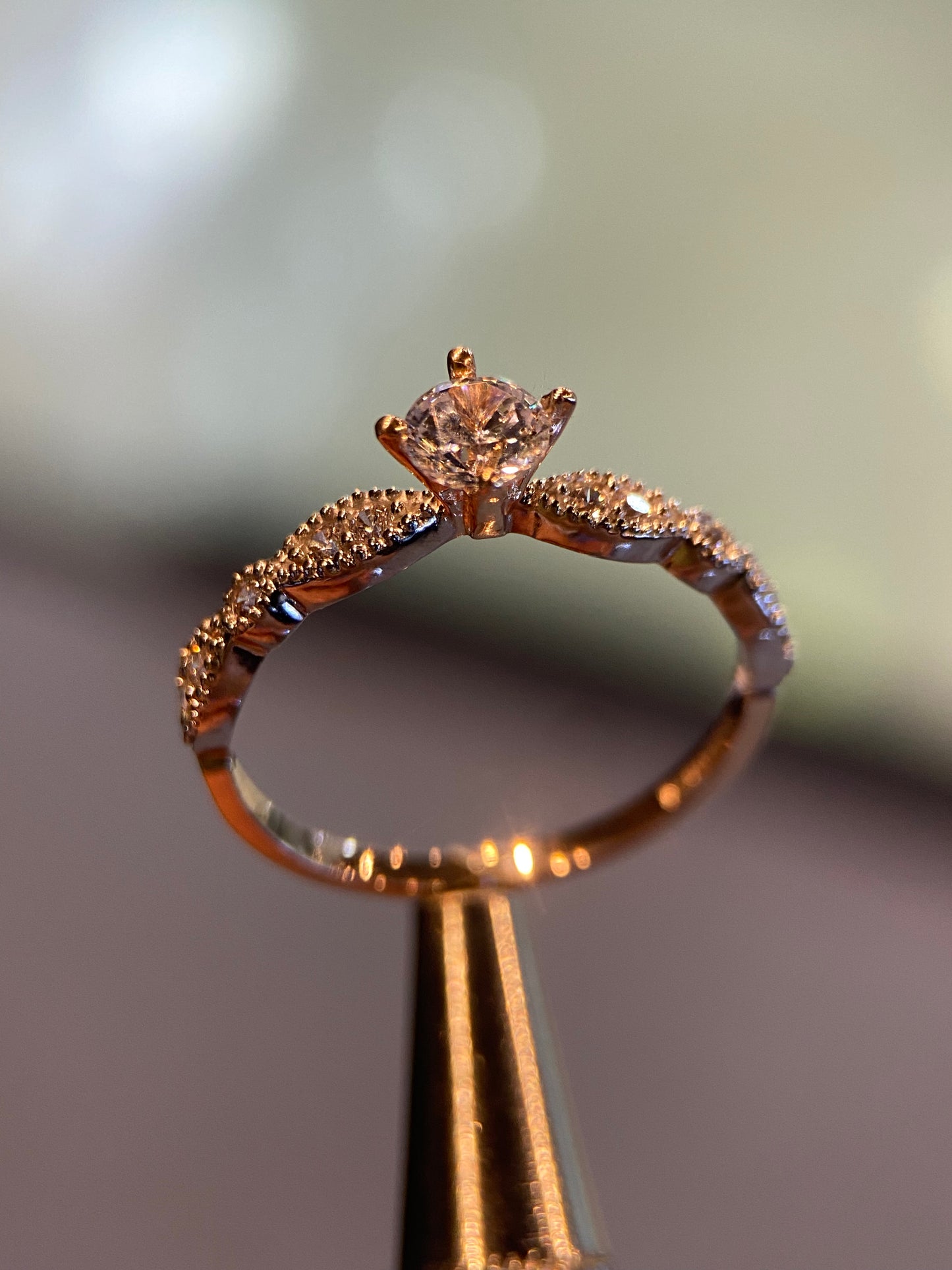 Anillo de compromiso en oro