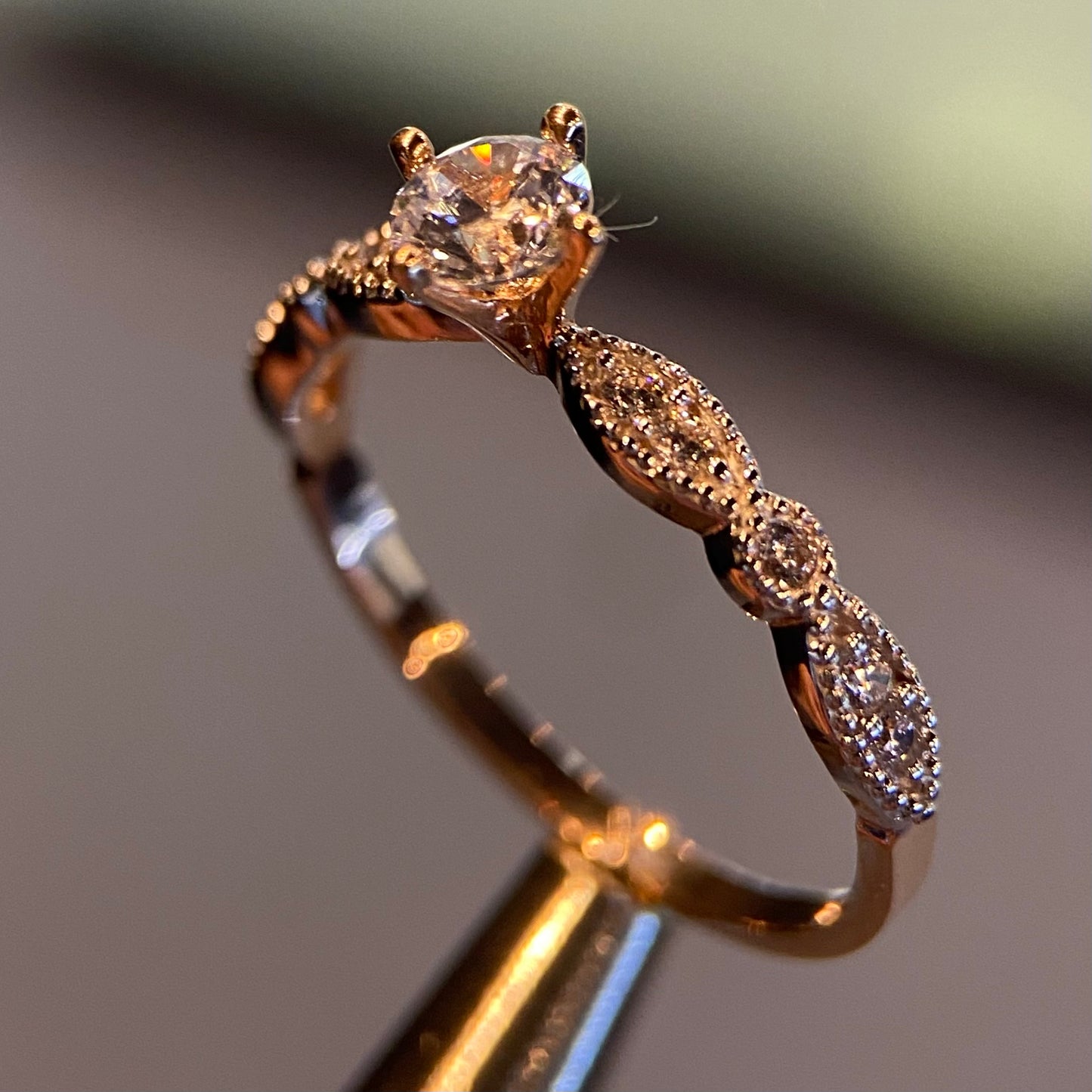 Anillo de compromiso en oro