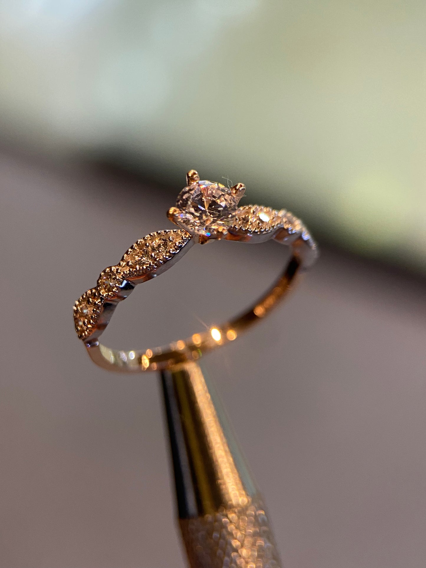 Anillo de compromiso en oro