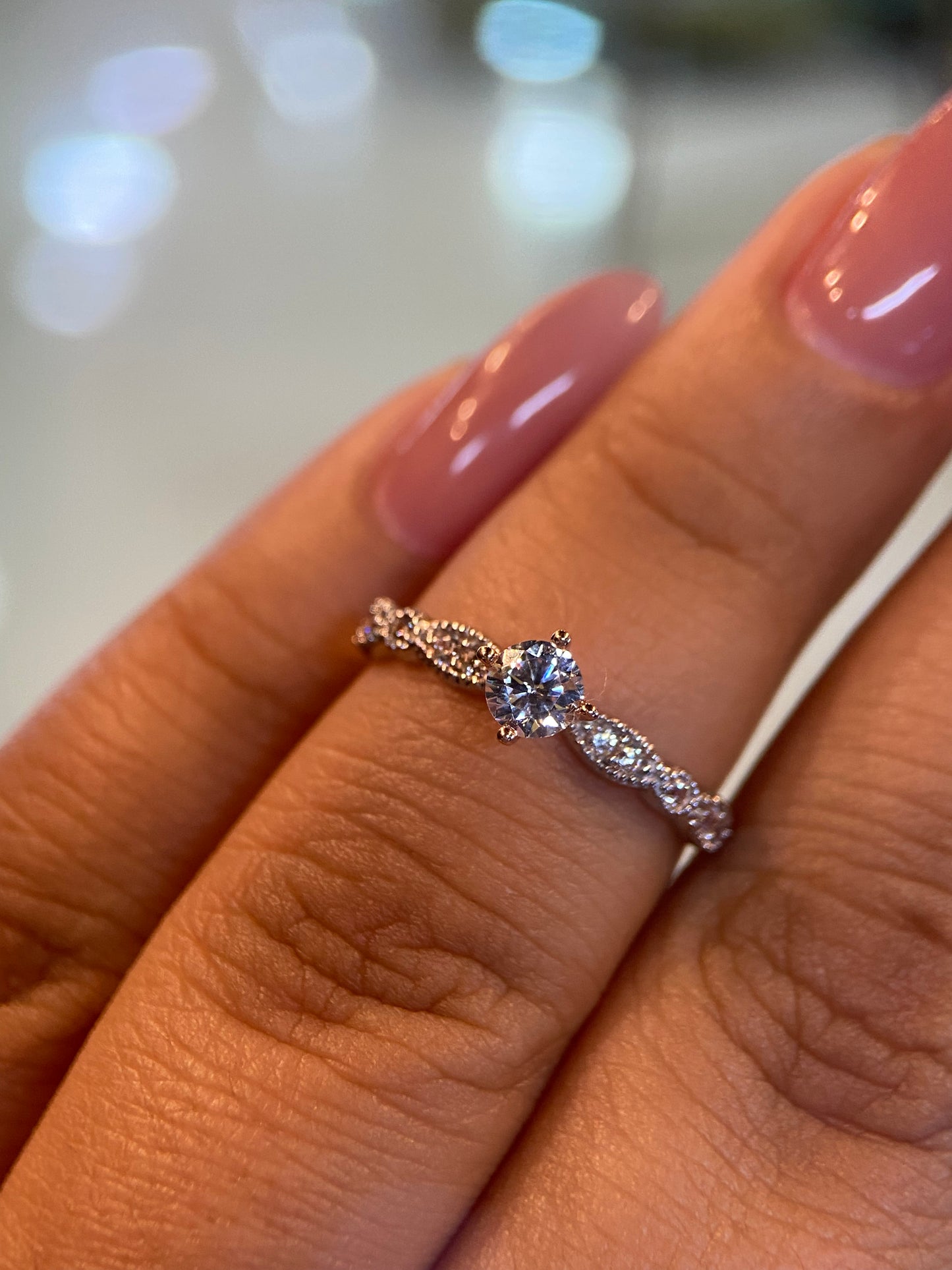 Anillo de compromiso en oro