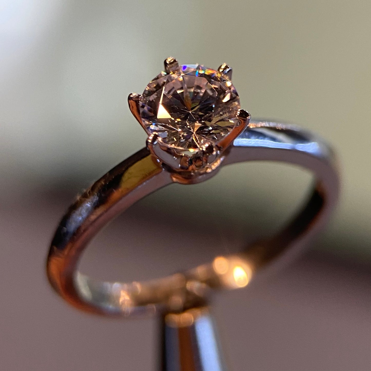 Anillo de compromiso en oro