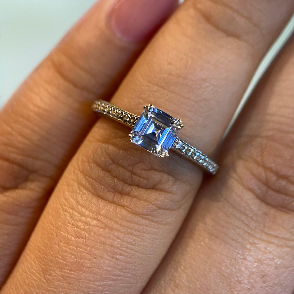 Anillo de compromiso en oro