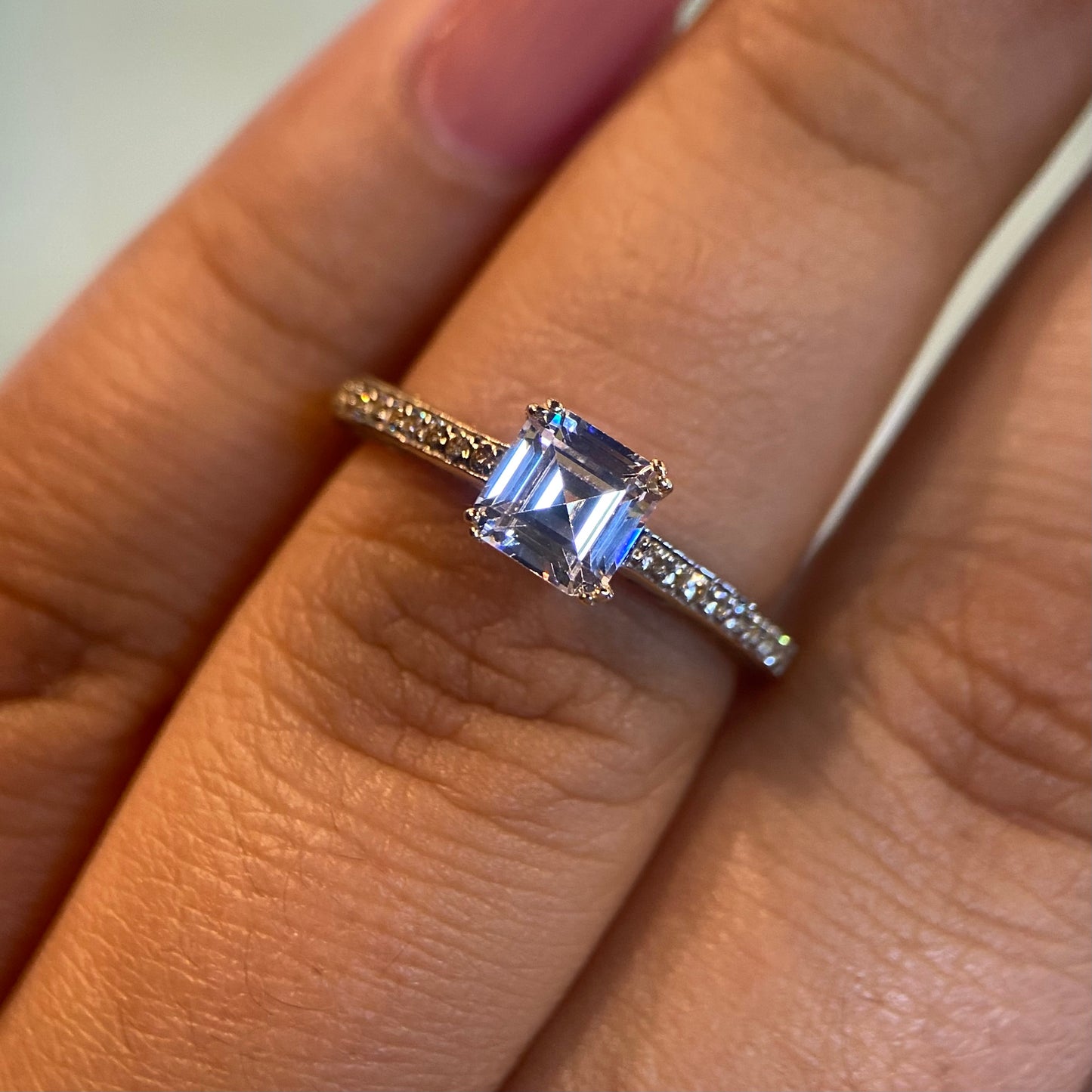 Anillo de compromiso en oro