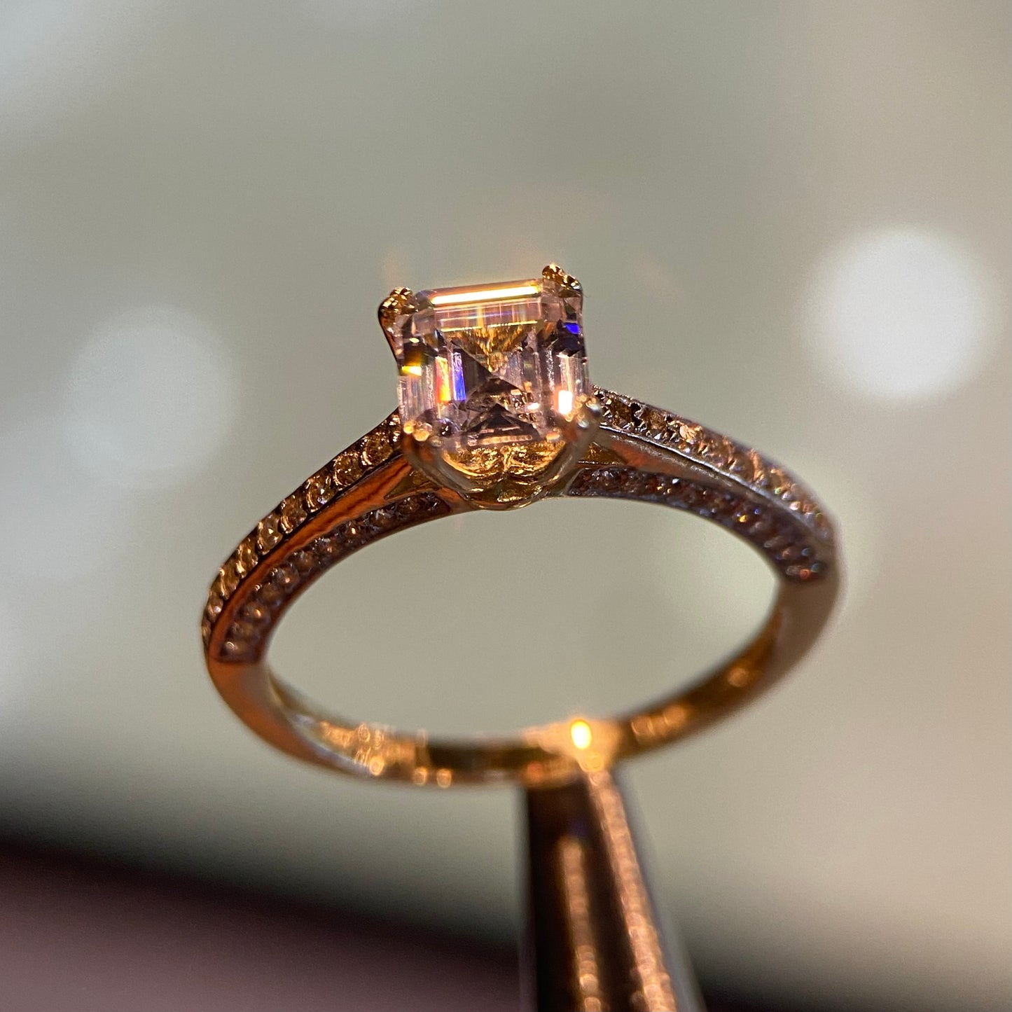 Anillo de compromiso en oro