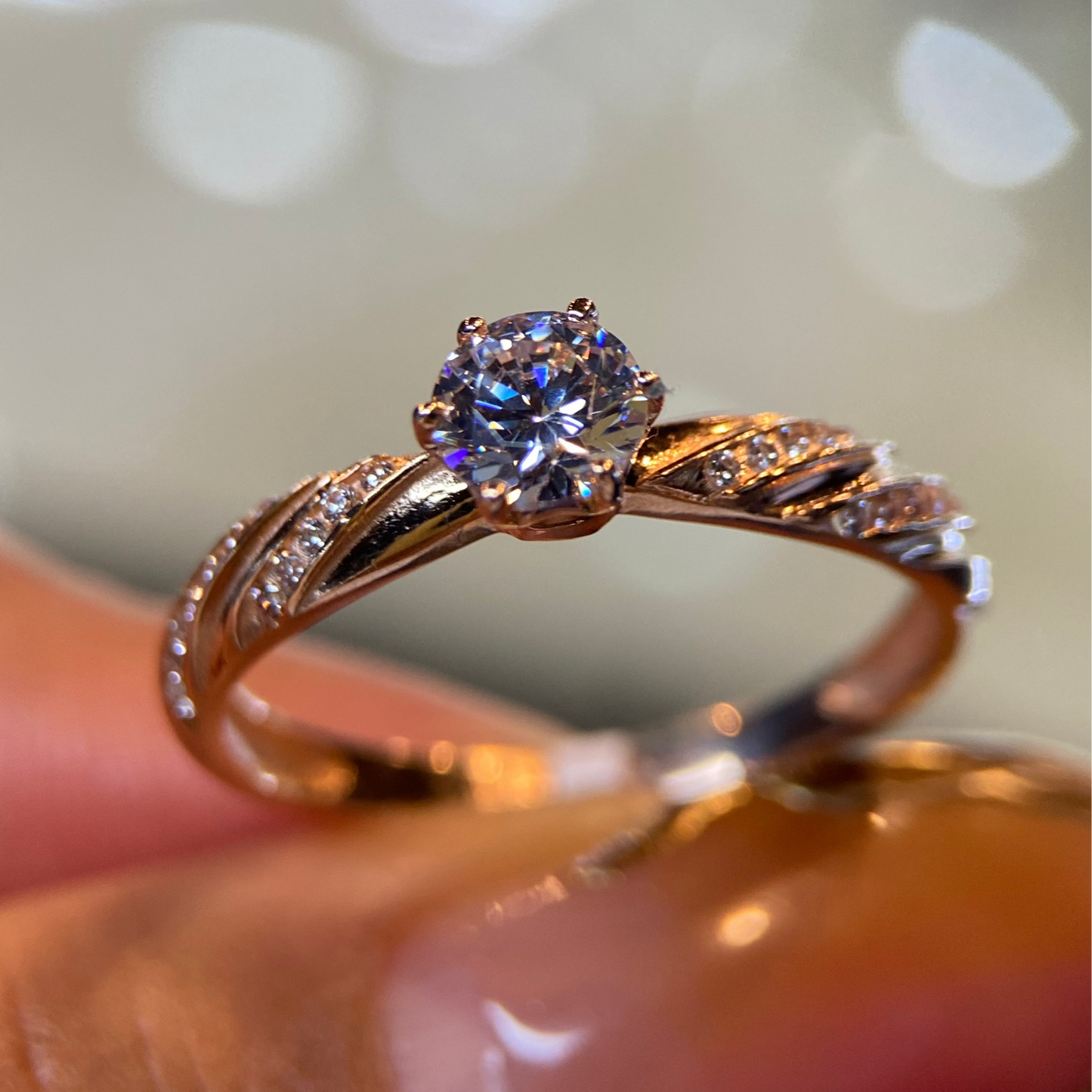 Anillo de compromiso en oro