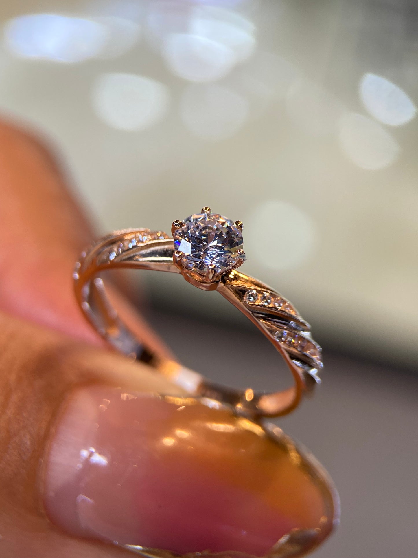 Anillo de compromiso en oro