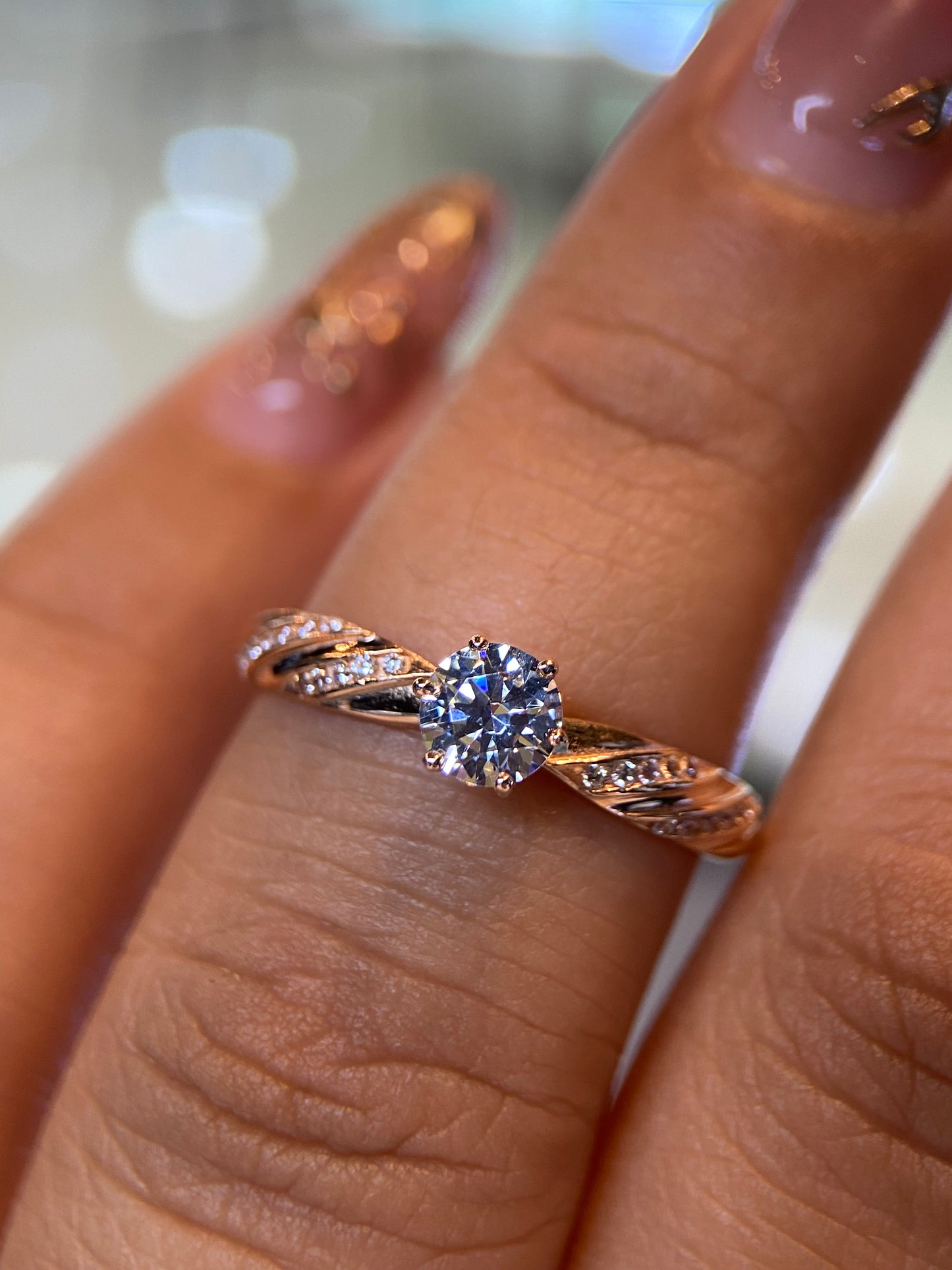 Anillo de compromiso en oro