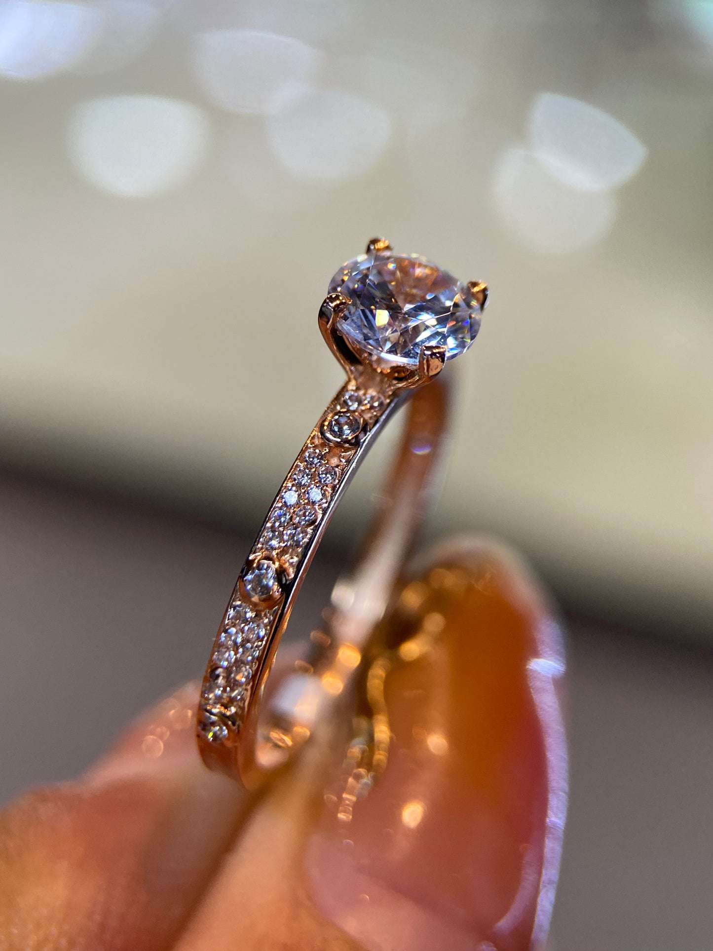 Anillo de compromiso en oro