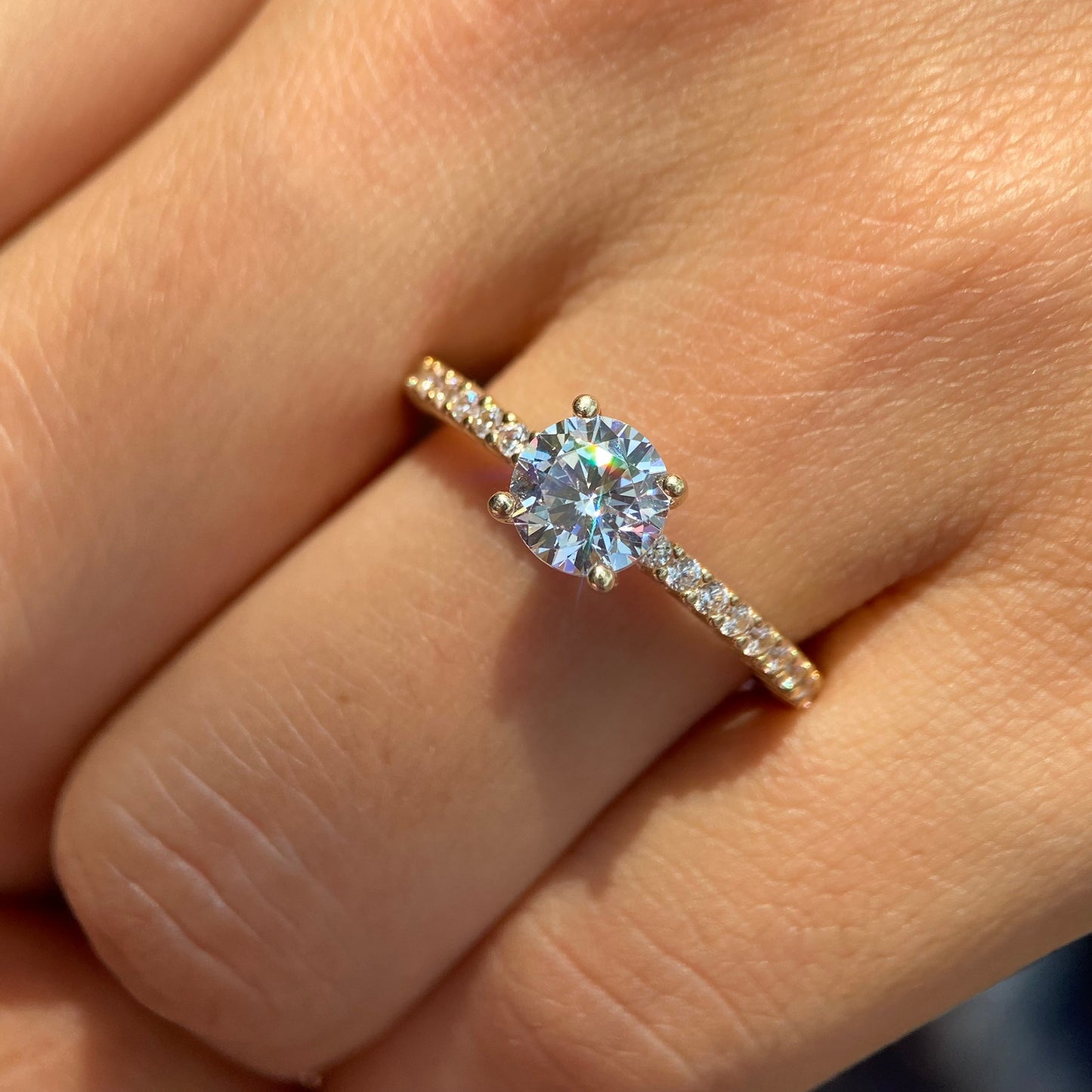 Anillo de compromiso en oro