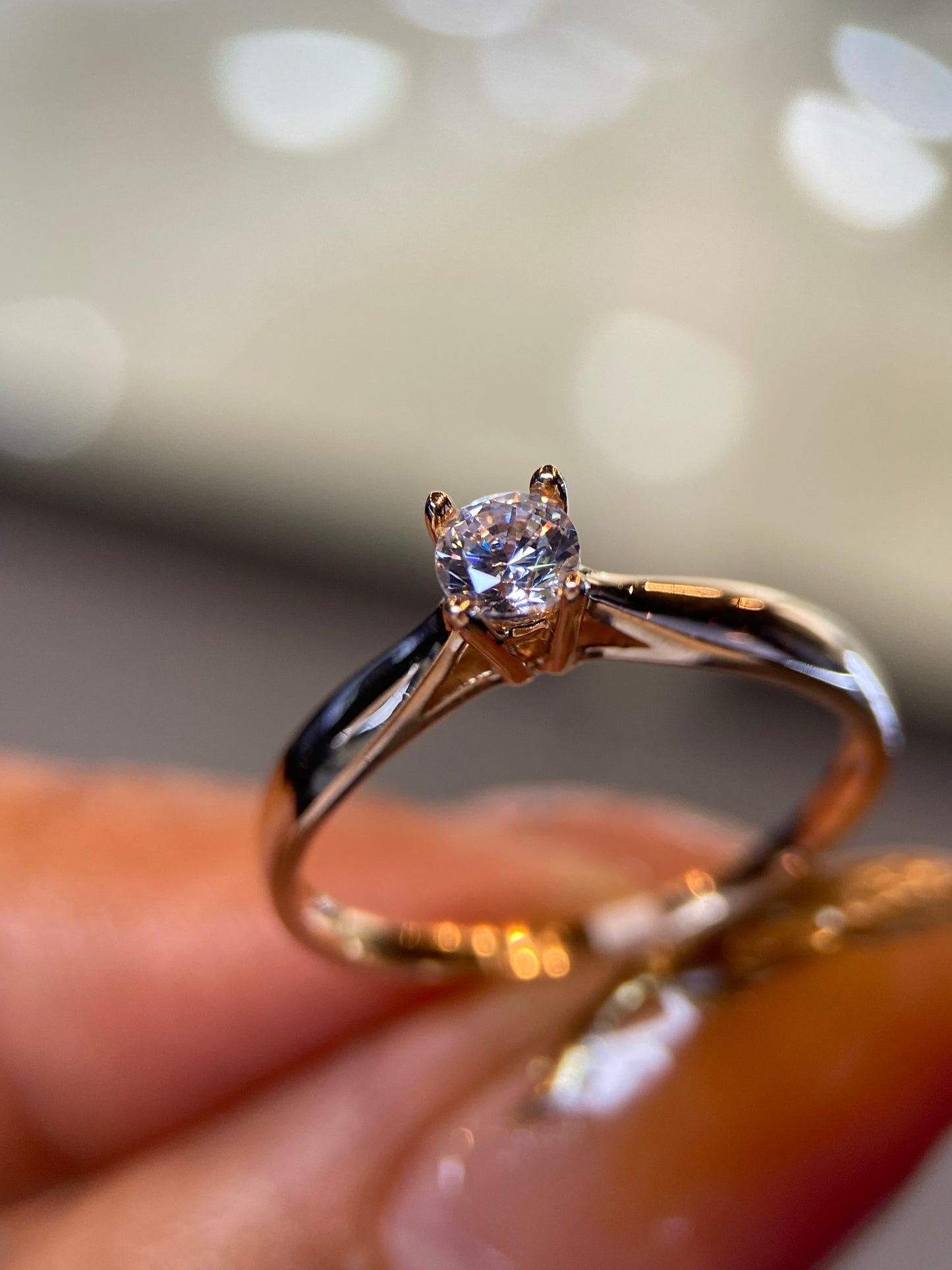 Anillo de compromiso en oro