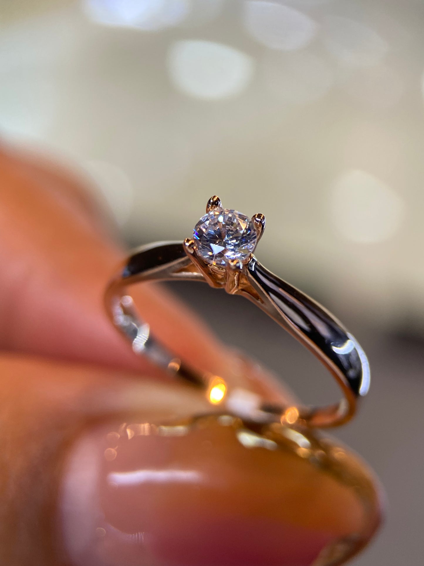 Anillo de compromiso en oro