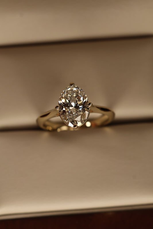 Anillo Annelise en Oro Amarillo 14K con Diamante de Laboratorio de 2.17ct | IGI