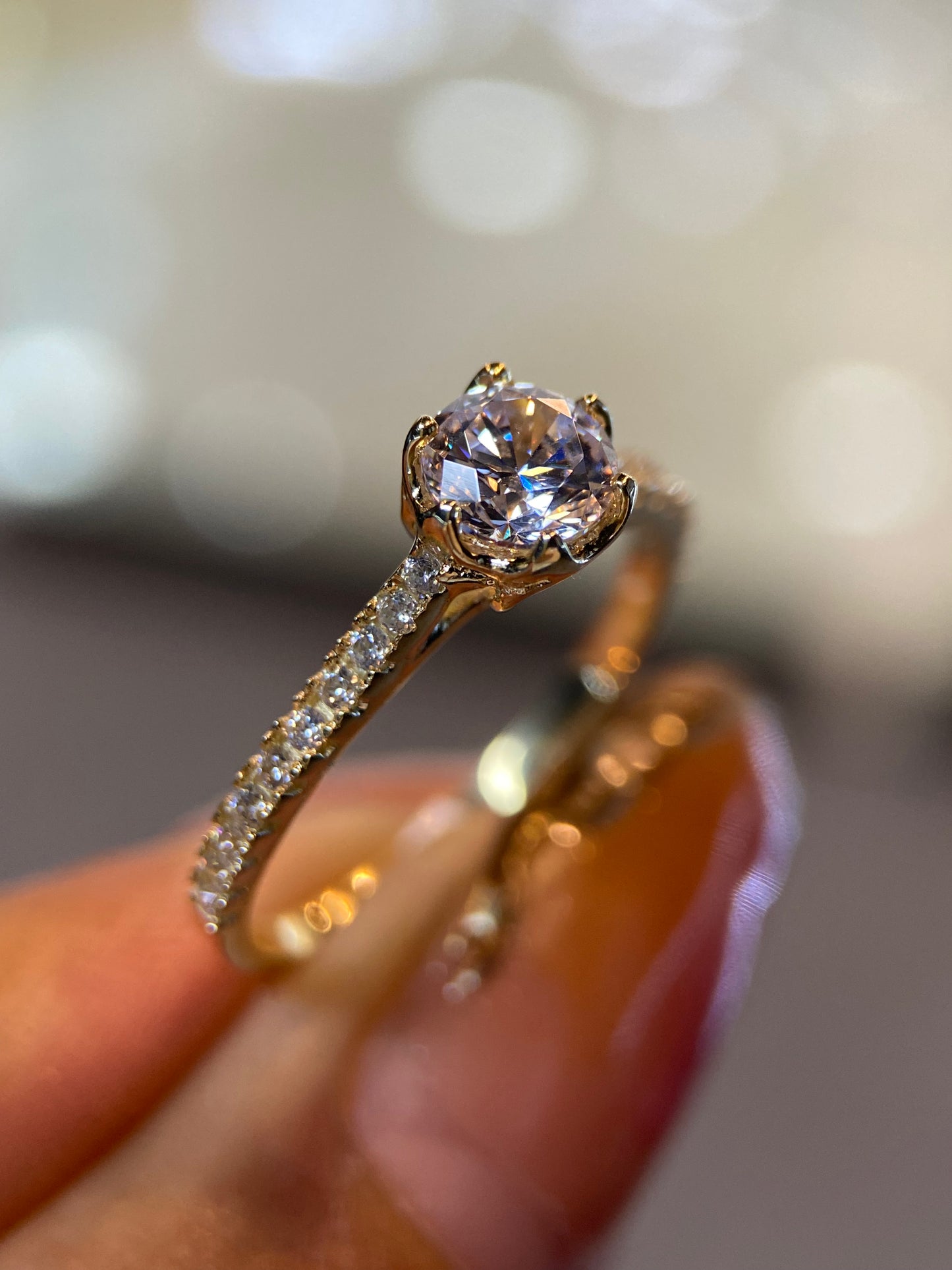 Anillo de compromiso en oro