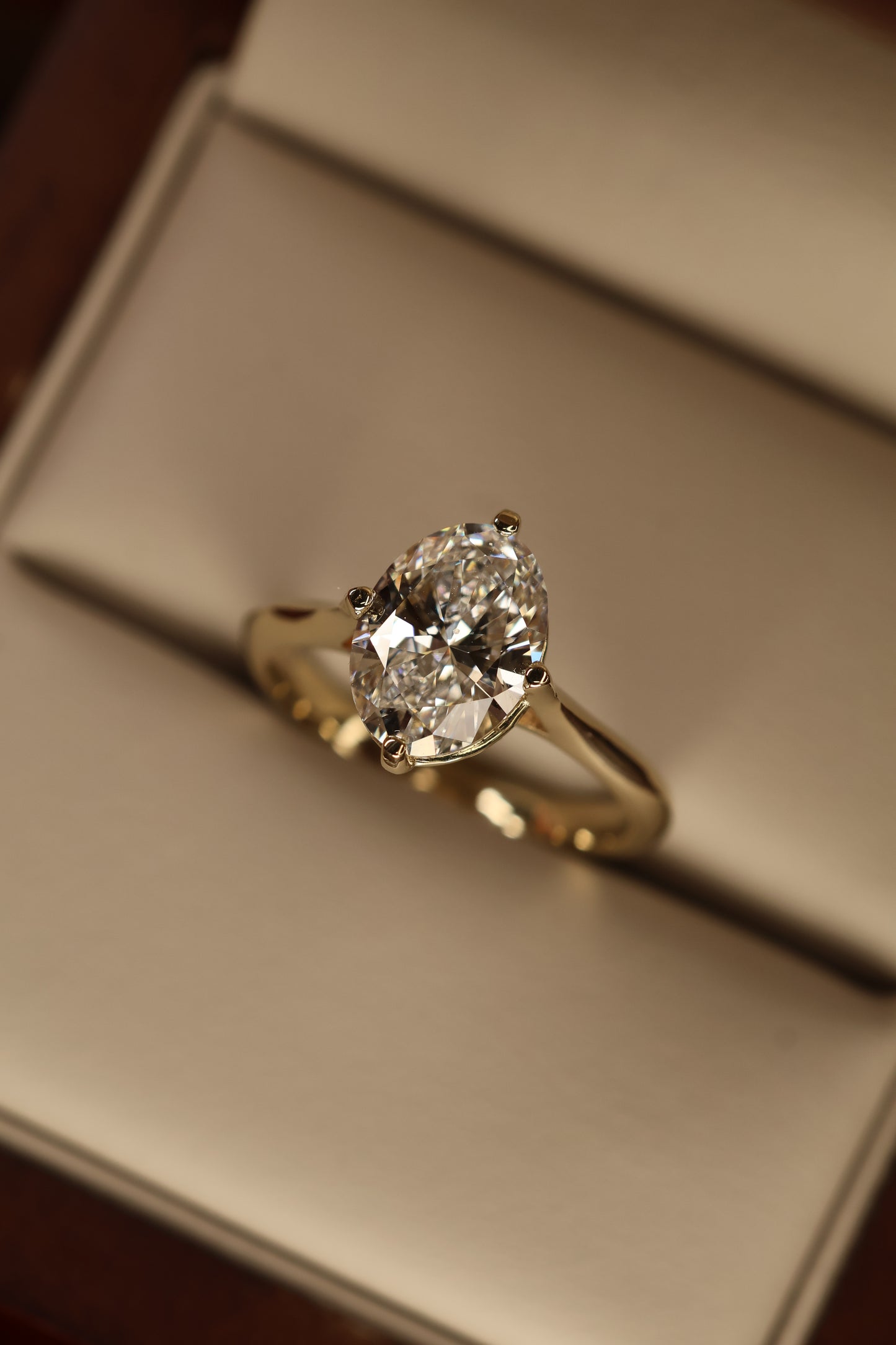 Anillo Annelise en Oro Amarillo 18k con Circonia 1.0 ct