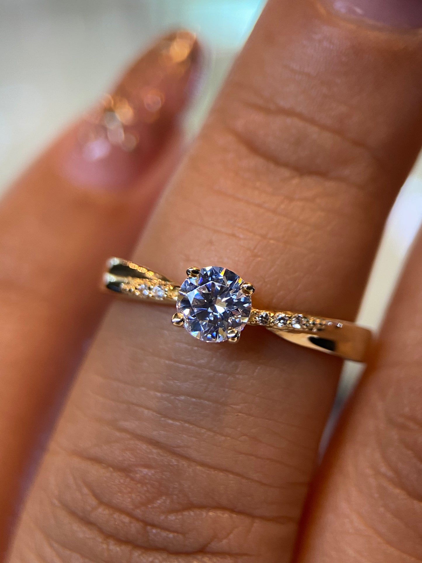 Anillo de compromiso en oro