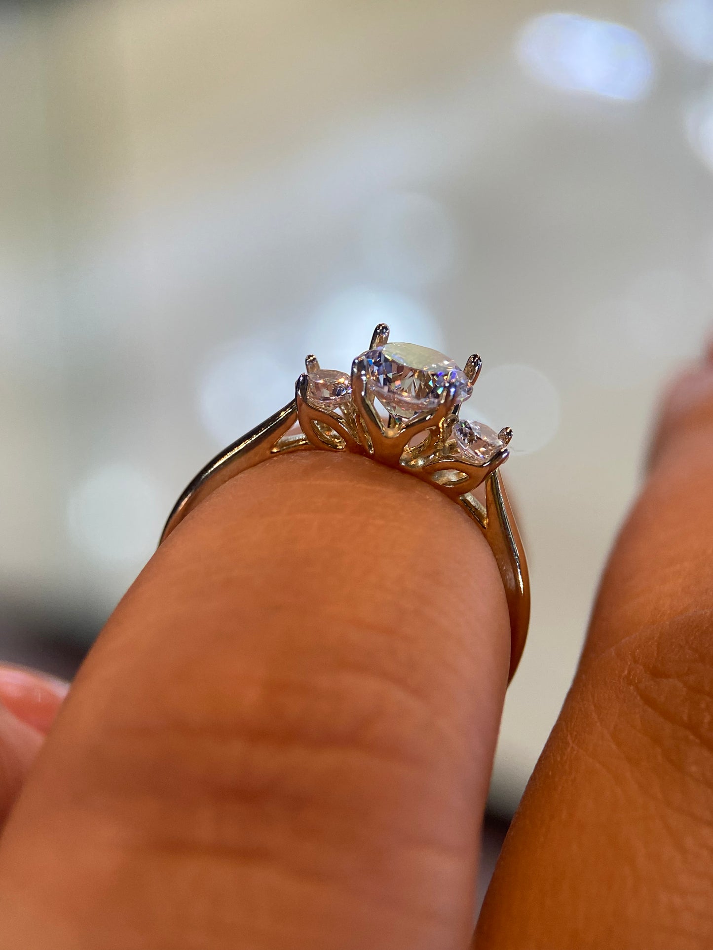 Anillo de compromiso en oro