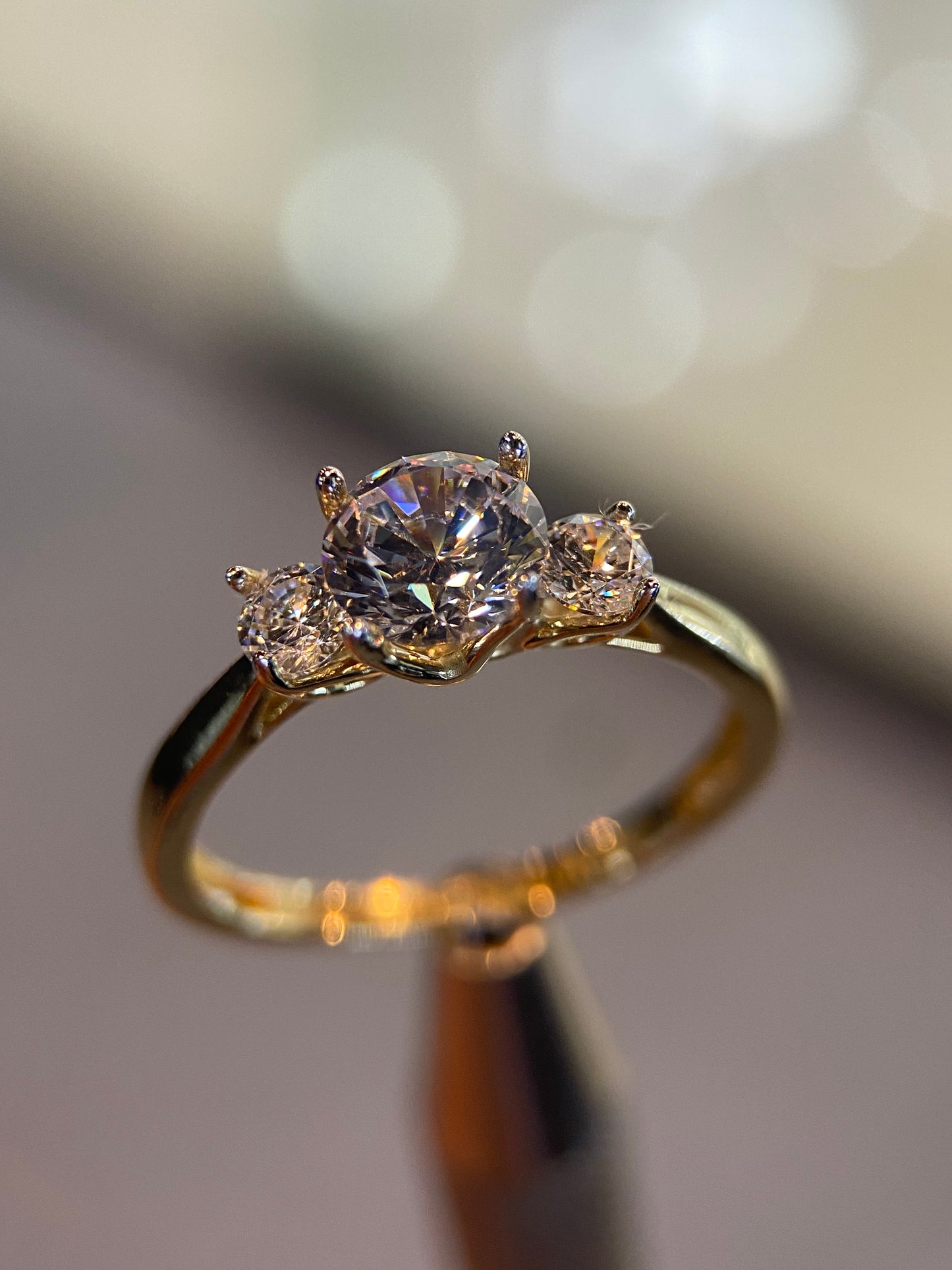 Anillo de compromiso en oro