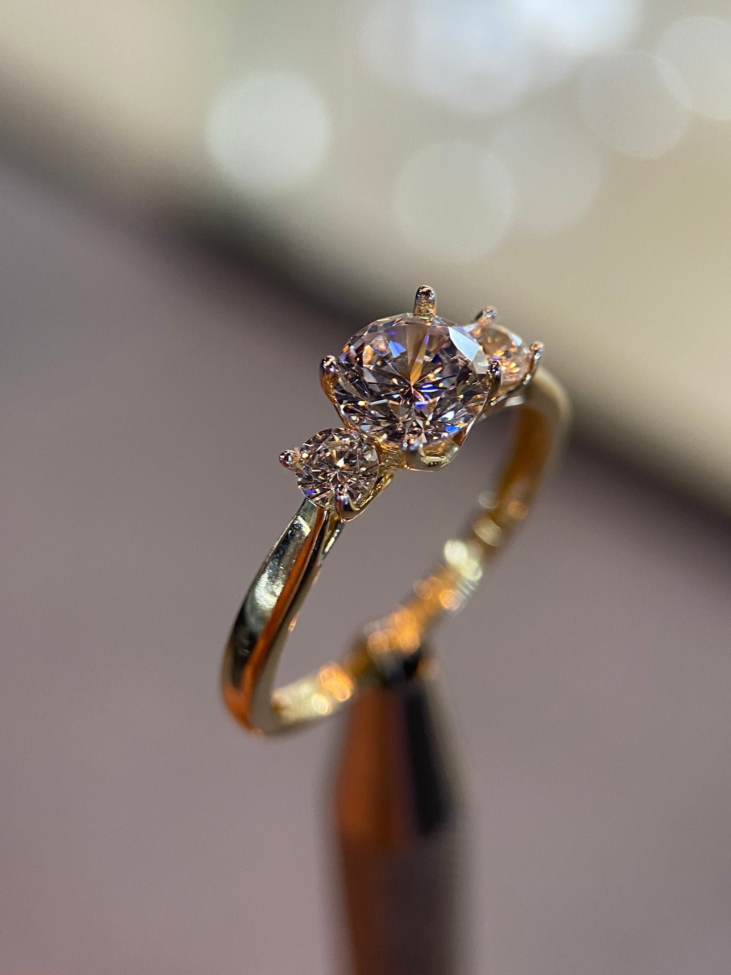 Anillo de compromiso en oro