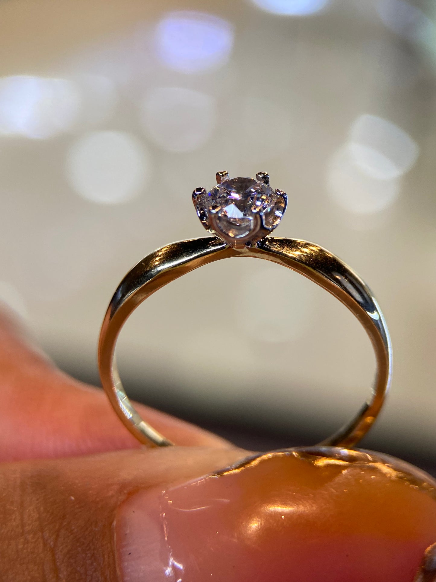 Anillo de compromiso en oro