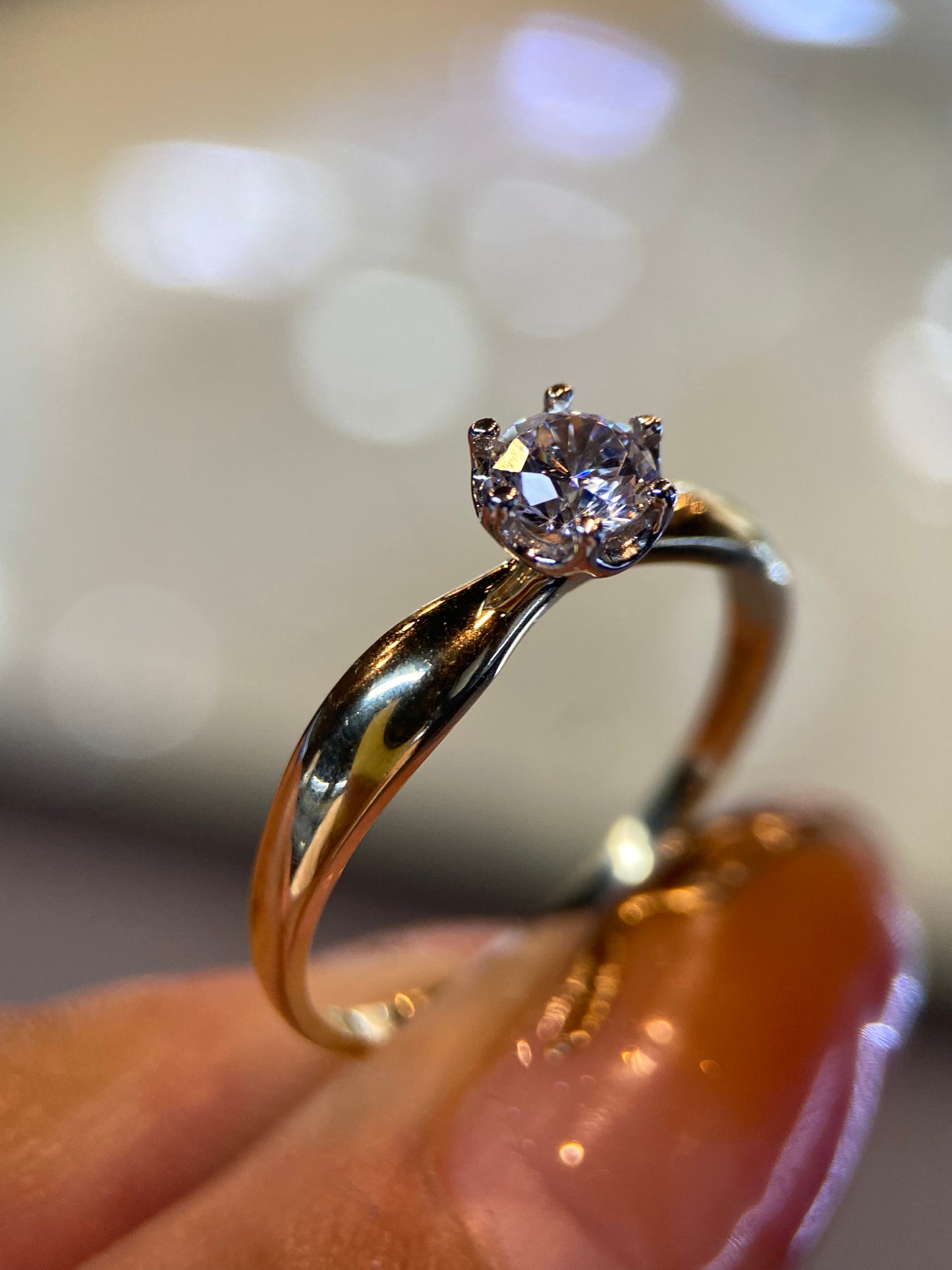 Anillo de compromiso en oro