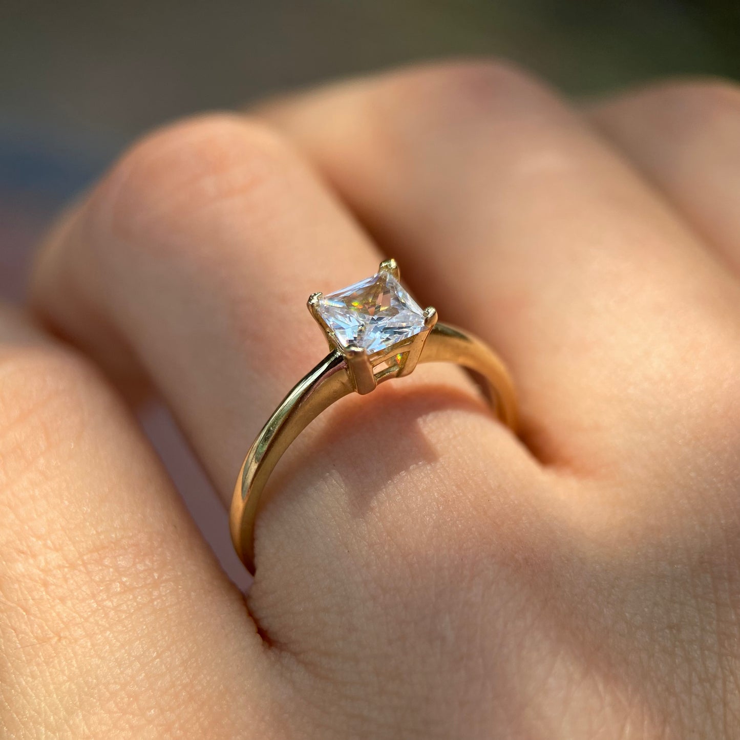 Anillo de compromiso en oro