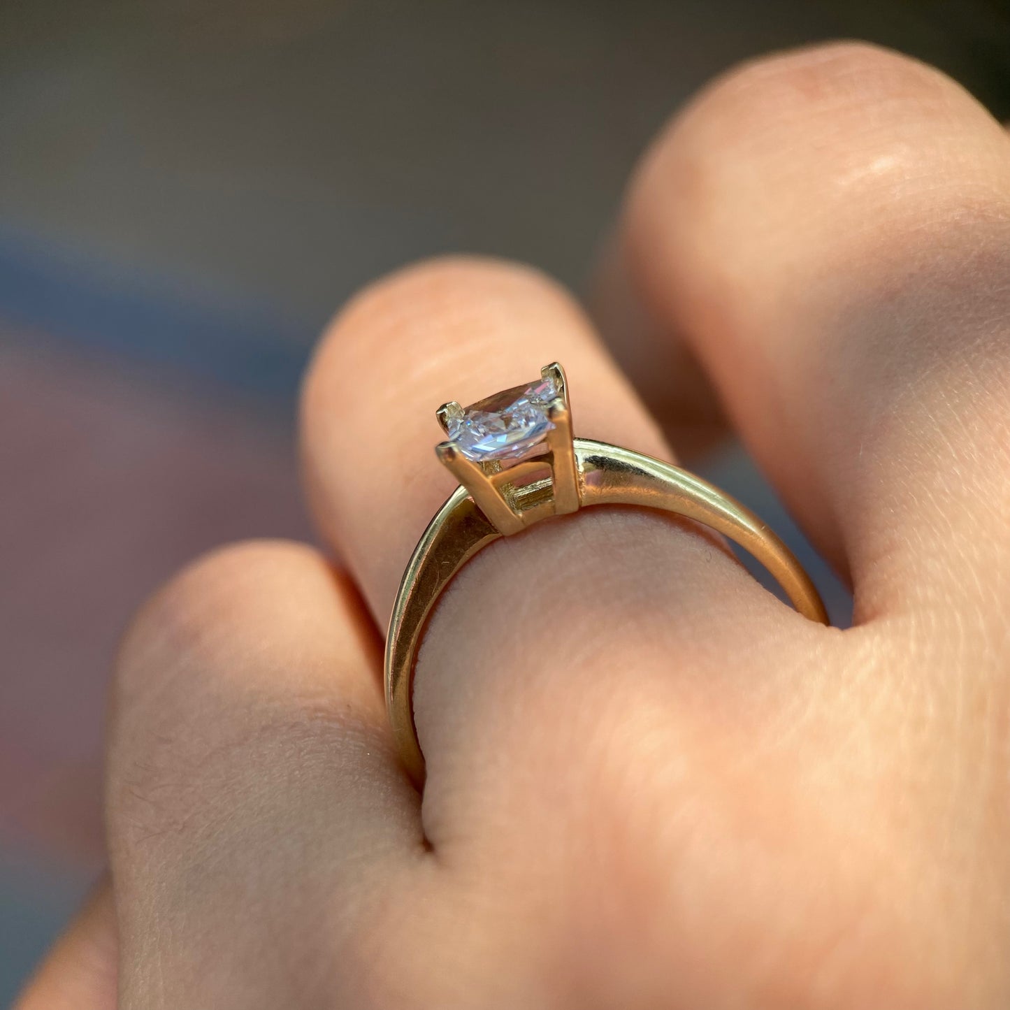 Anillo de compromiso en oro