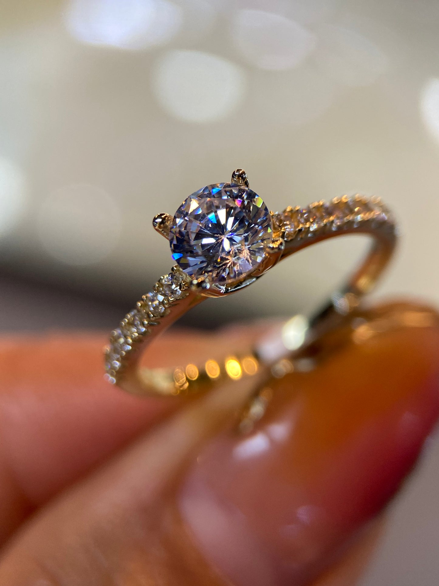 Anillo de compromiso en oro