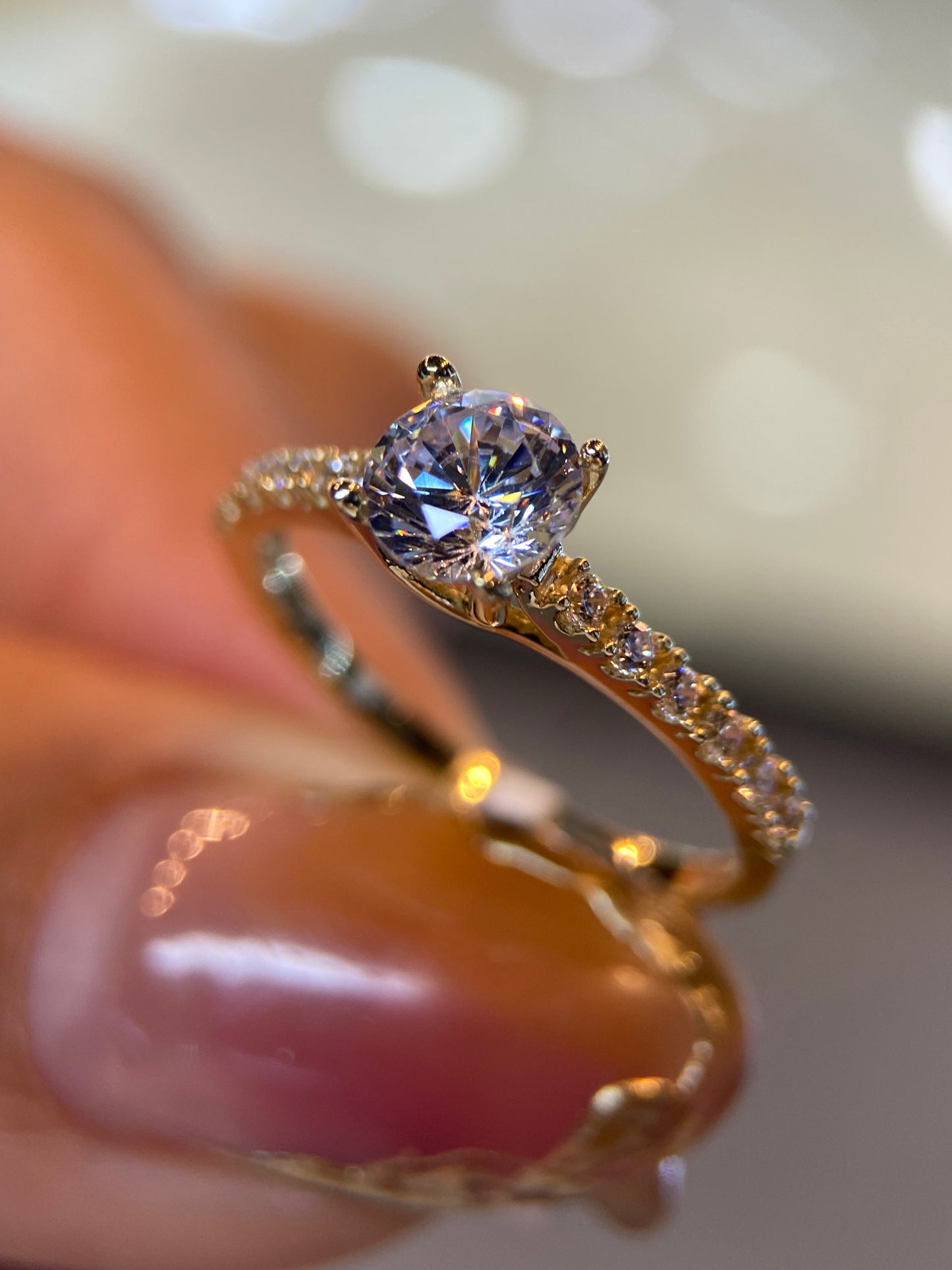 Anillo de compromiso en oro