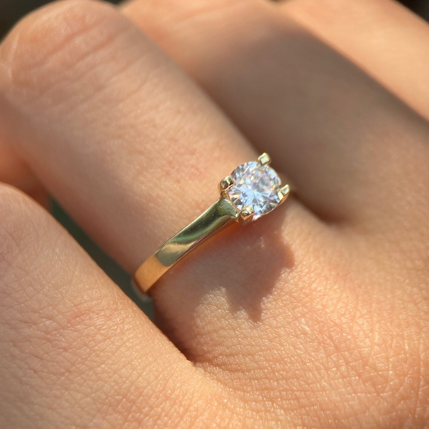 Anillo de compromiso en oro