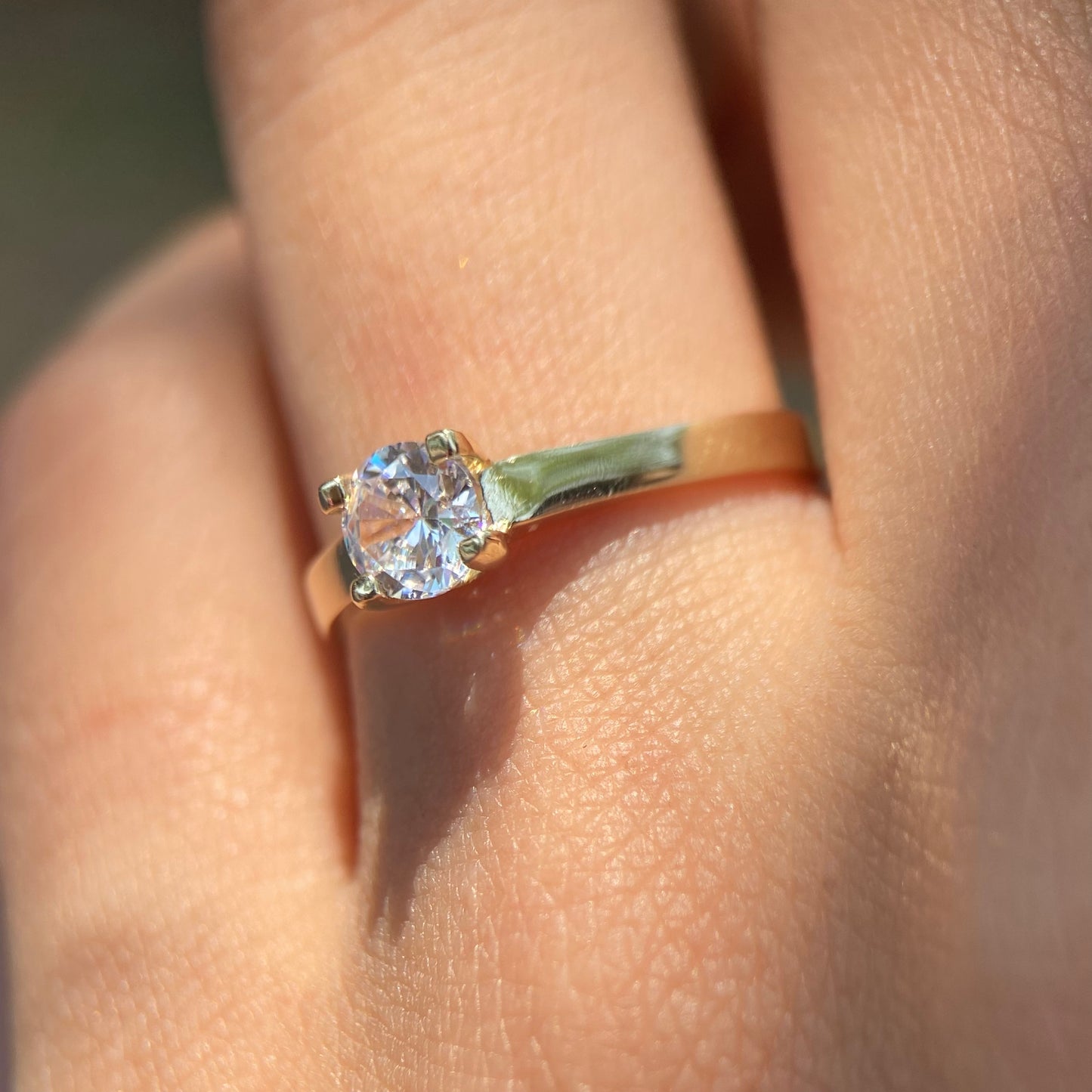 Anillo de compromiso en oro