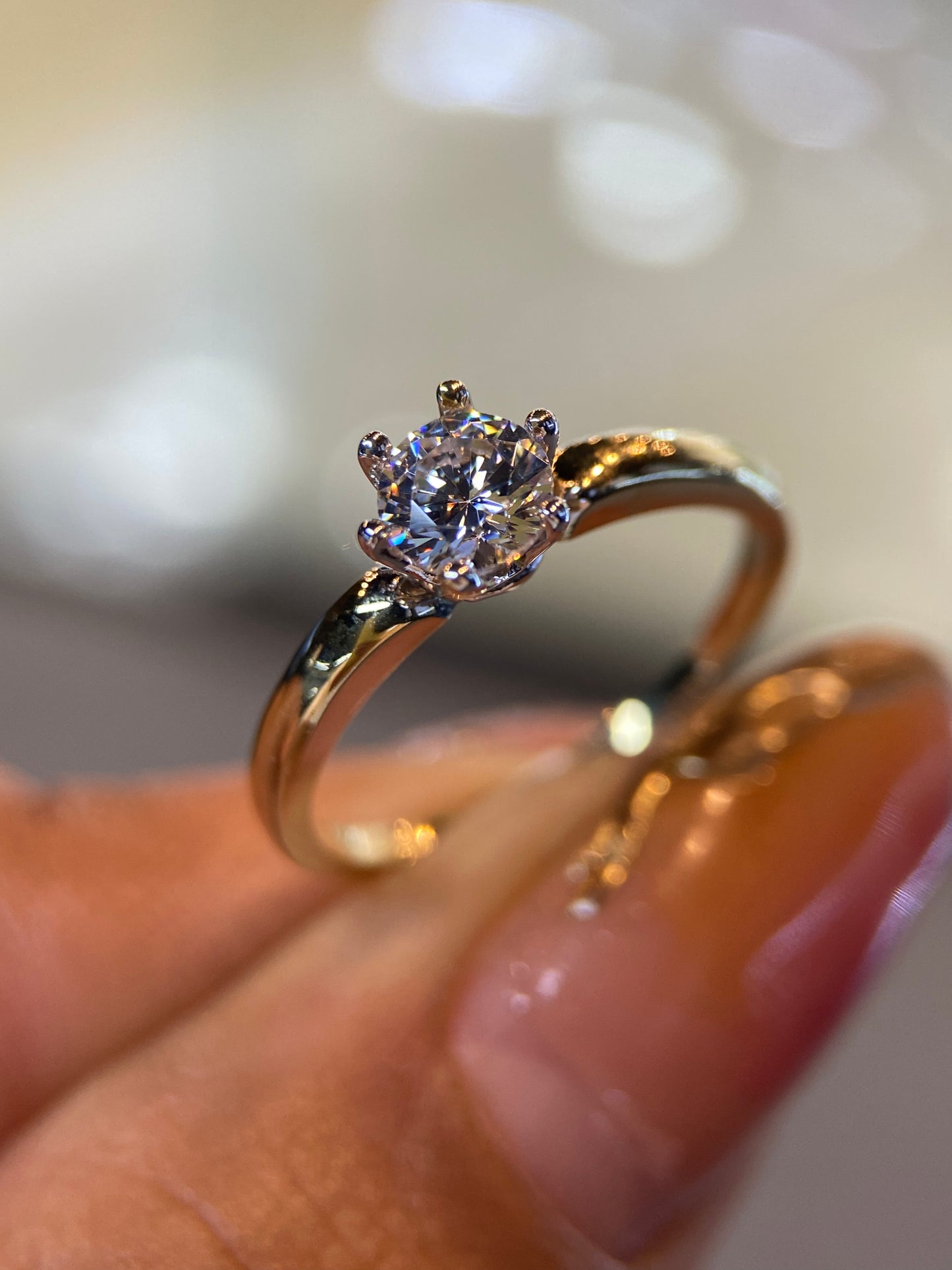 Anillo de compromiso en oro