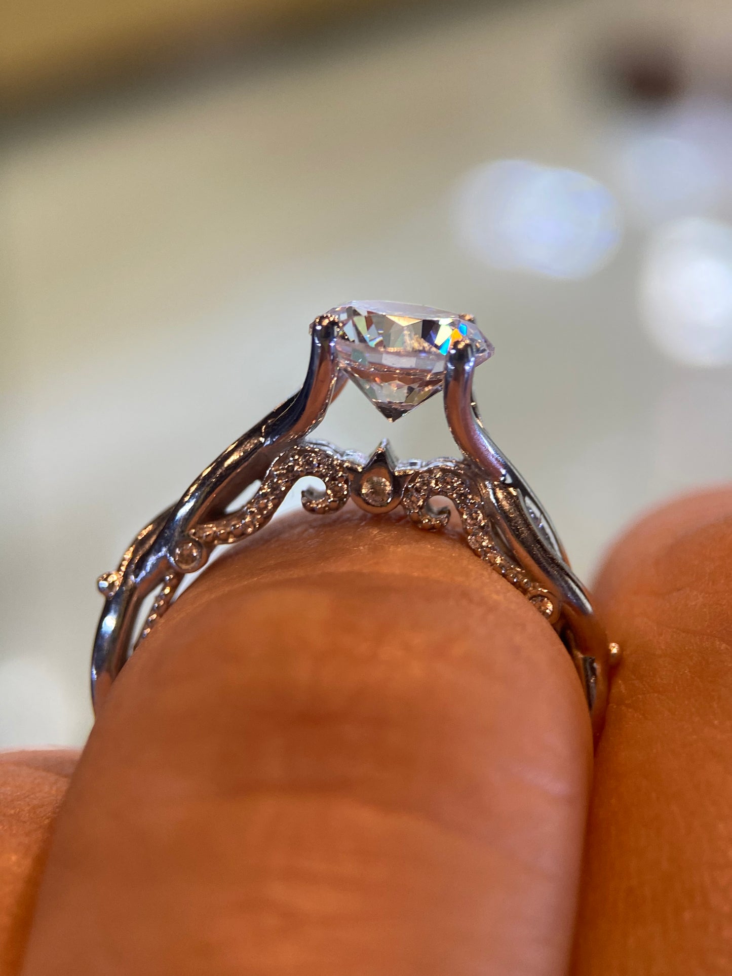 Anillo de compromiso en oro