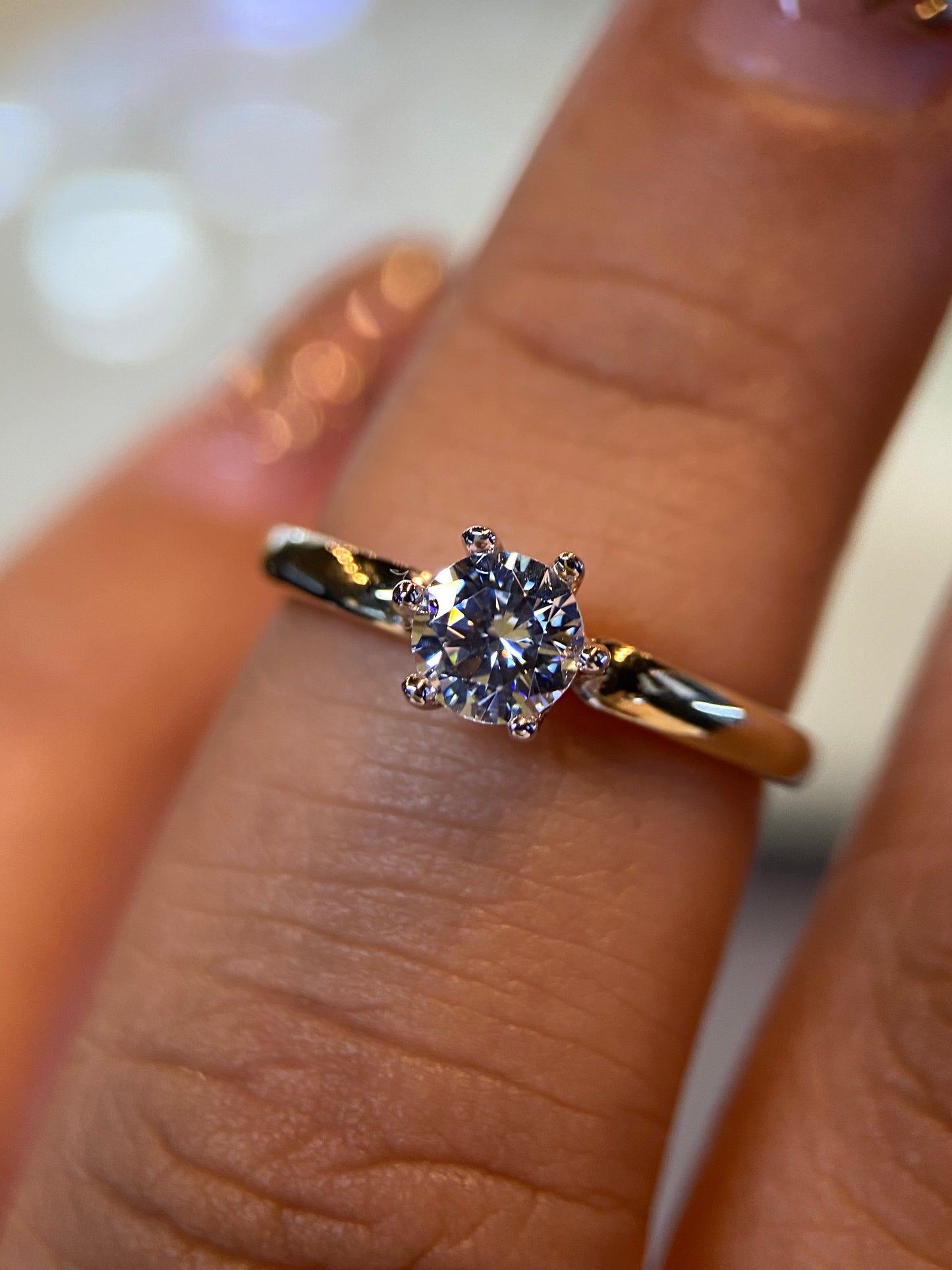 Anillo de compromiso en oro