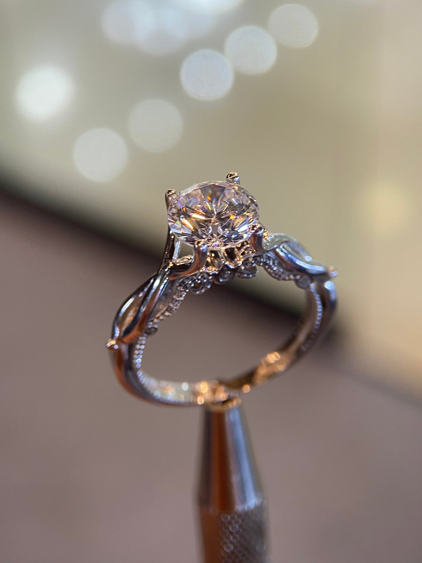 Anillo de compromiso en oro