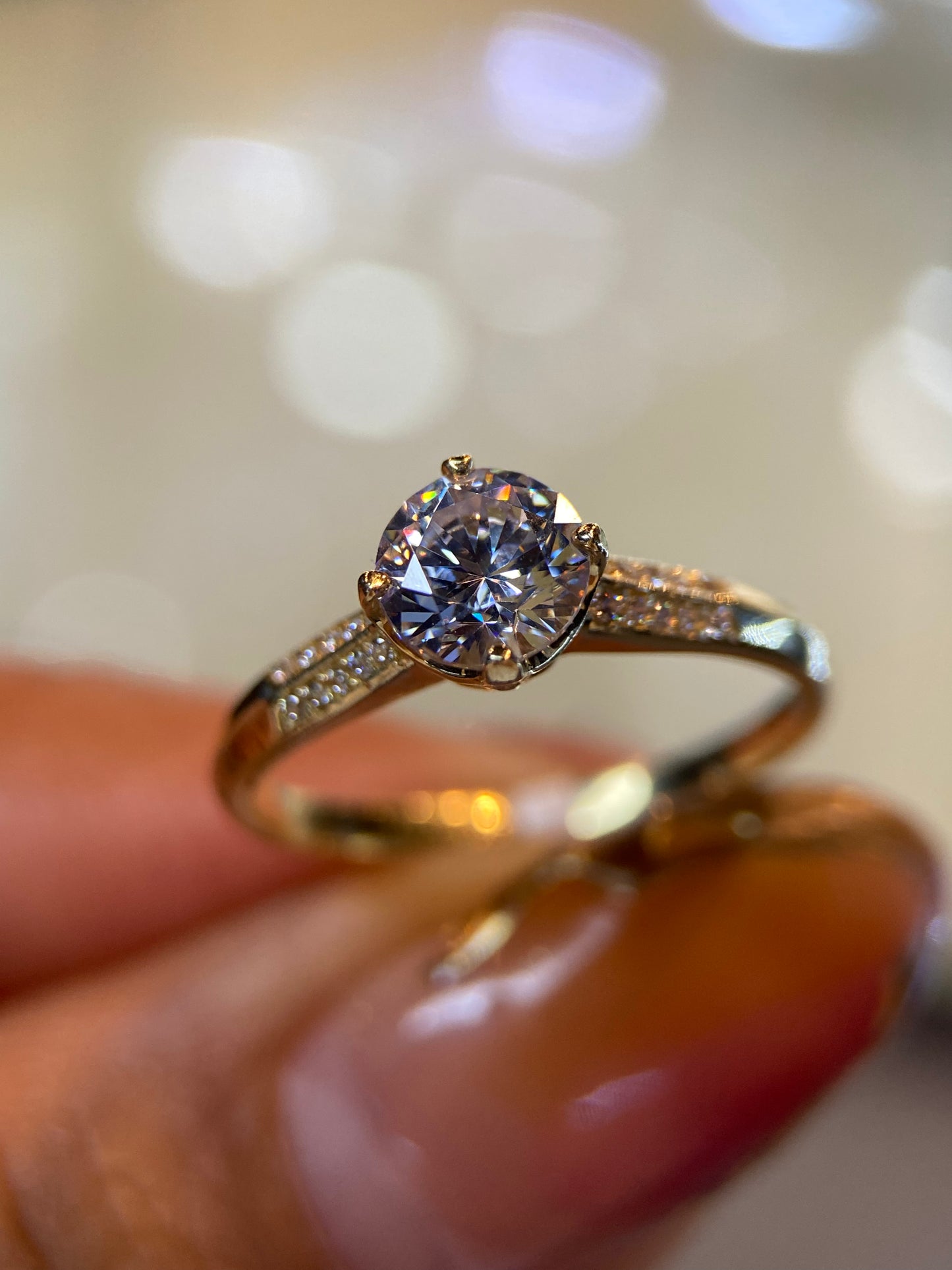 Anillo de compromiso en oro