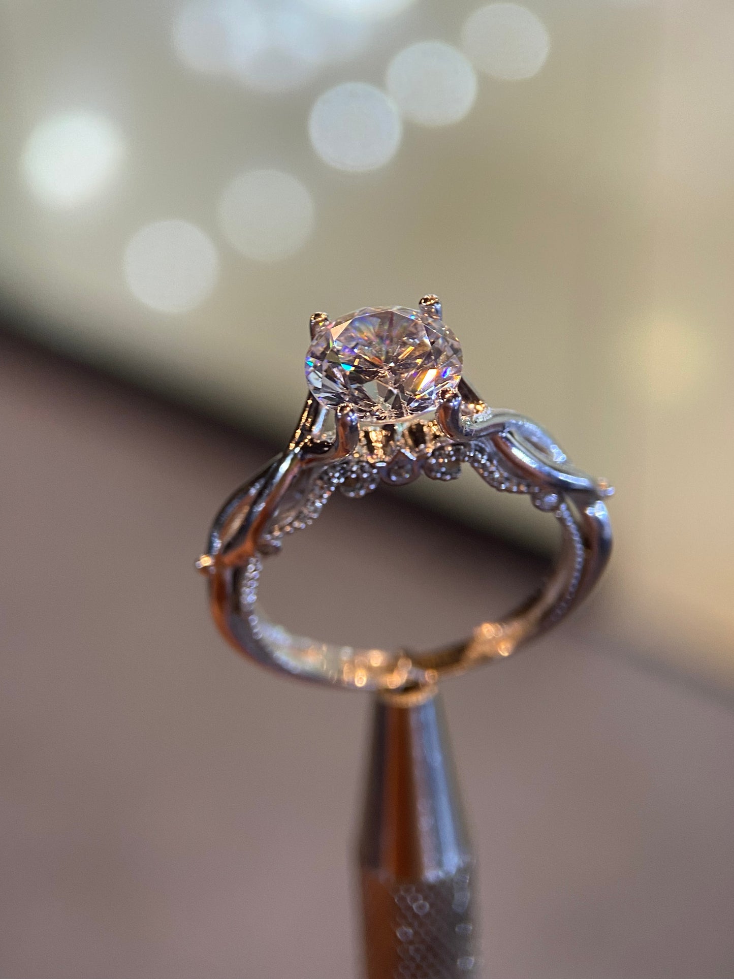 Anillo de compromiso en oro