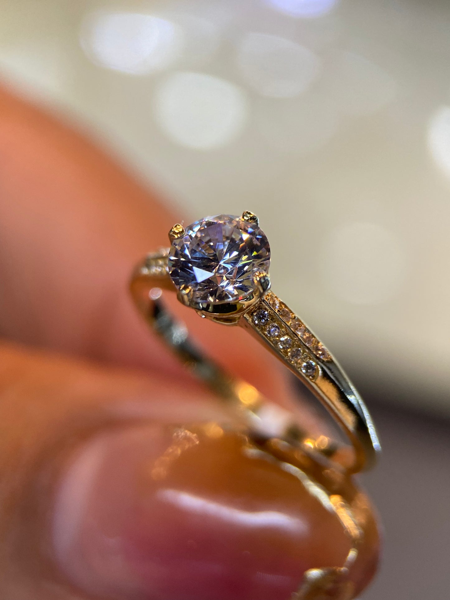 Anillo de compromiso en oro