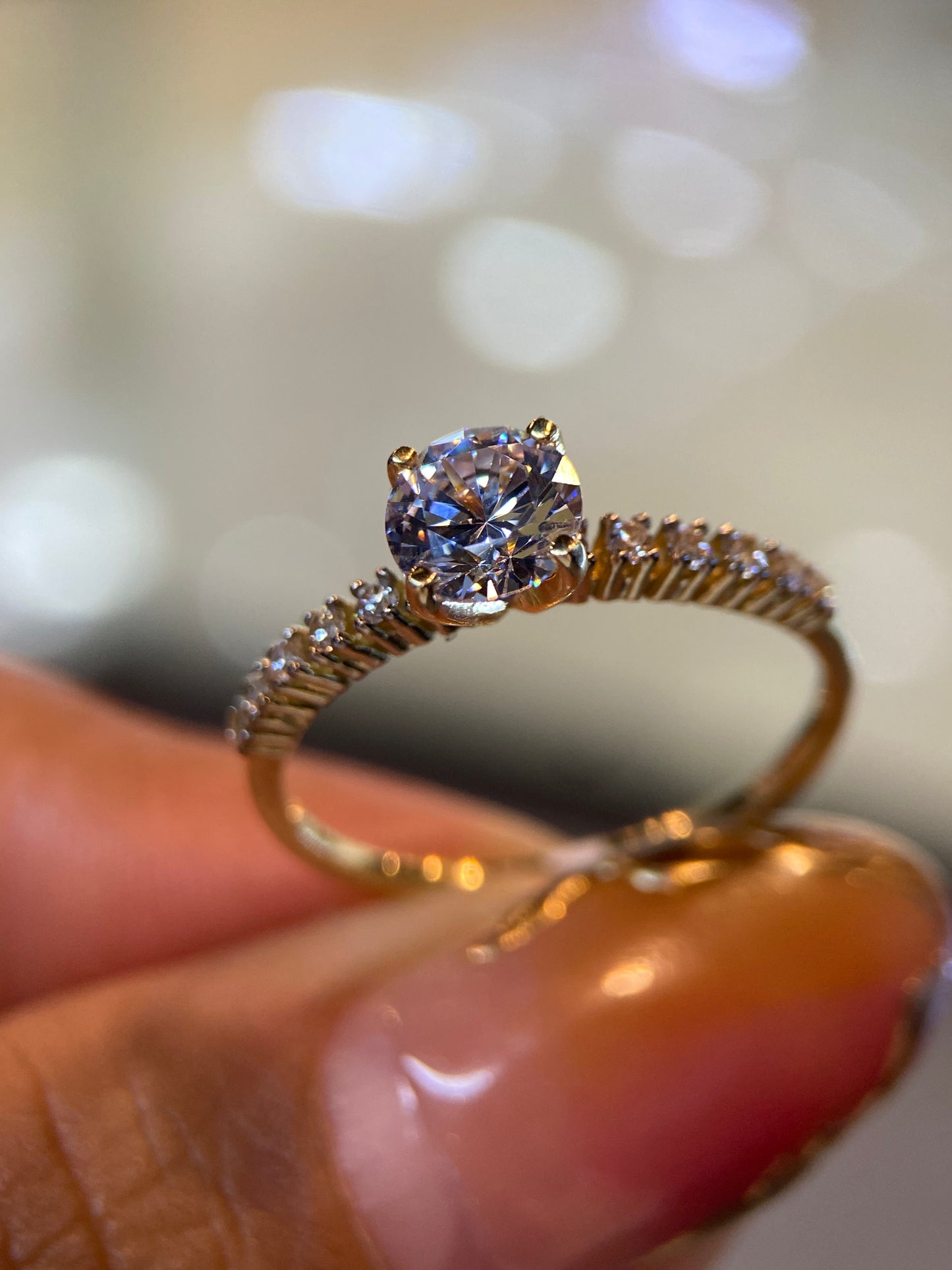 Anillo de compromiso en oro
