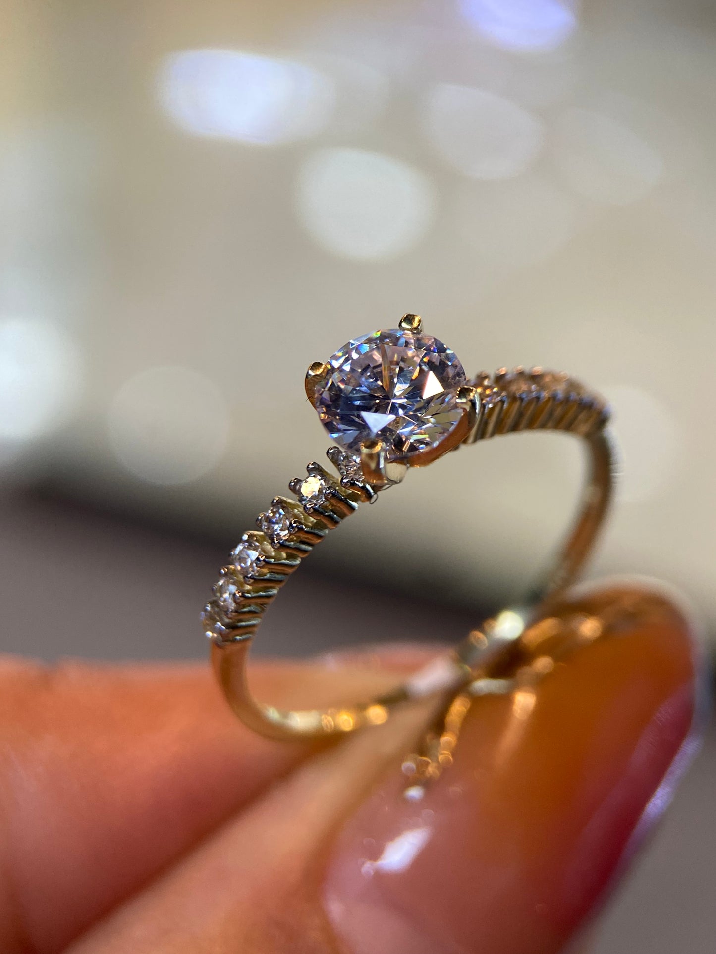 Anillo de compromiso en oro