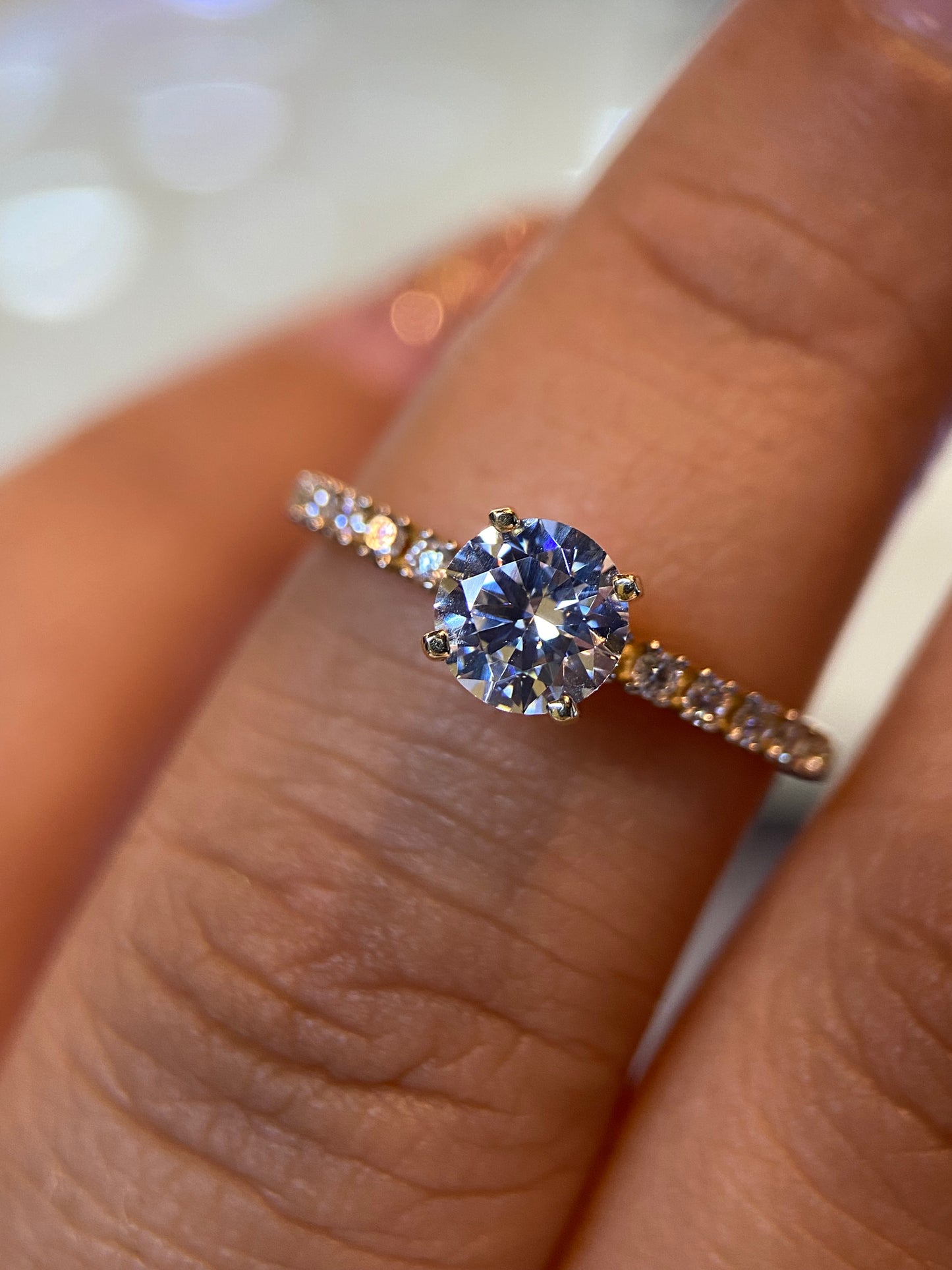 Anillo de compromiso en oro