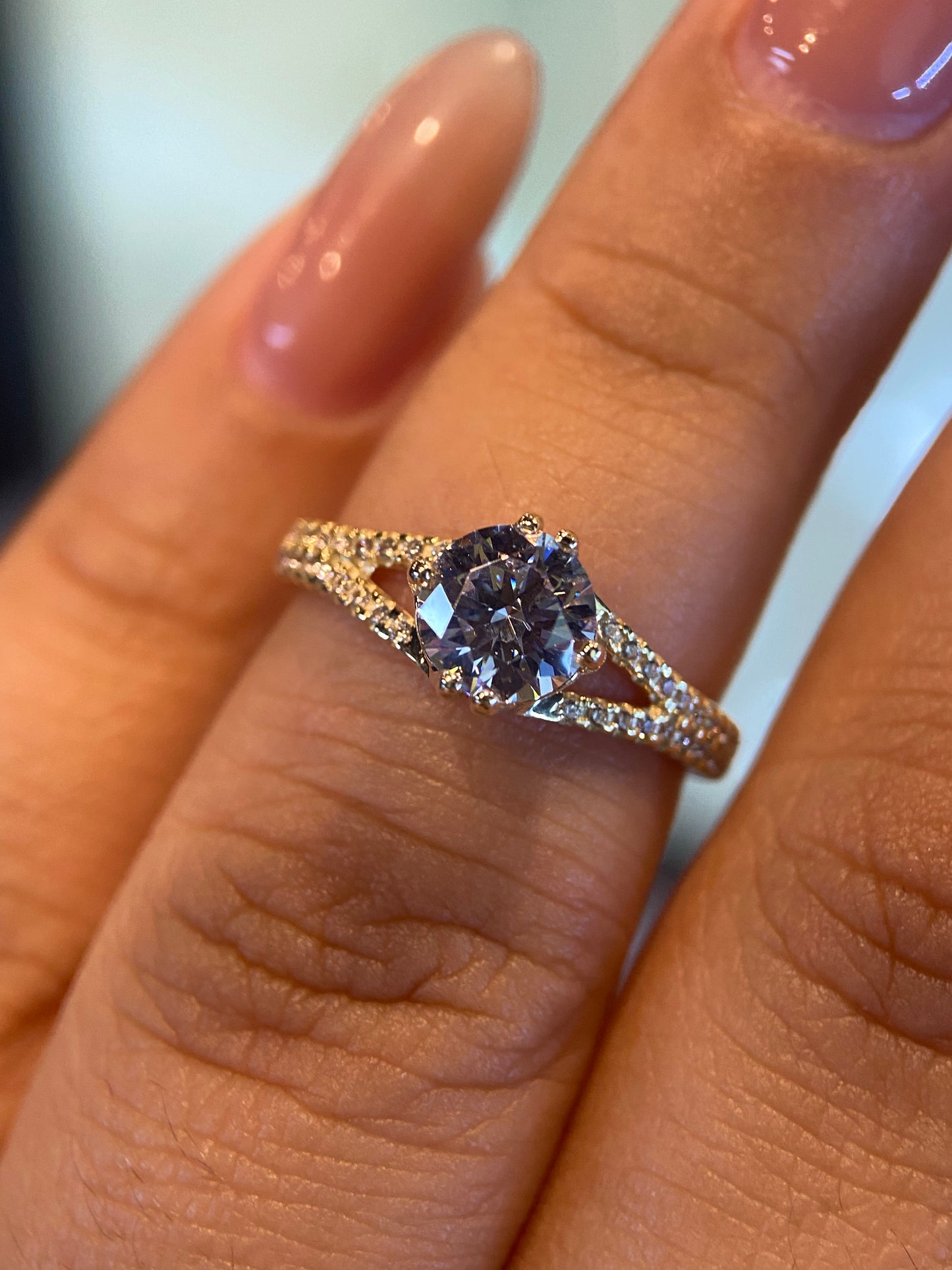 Anillo de compromiso en oro