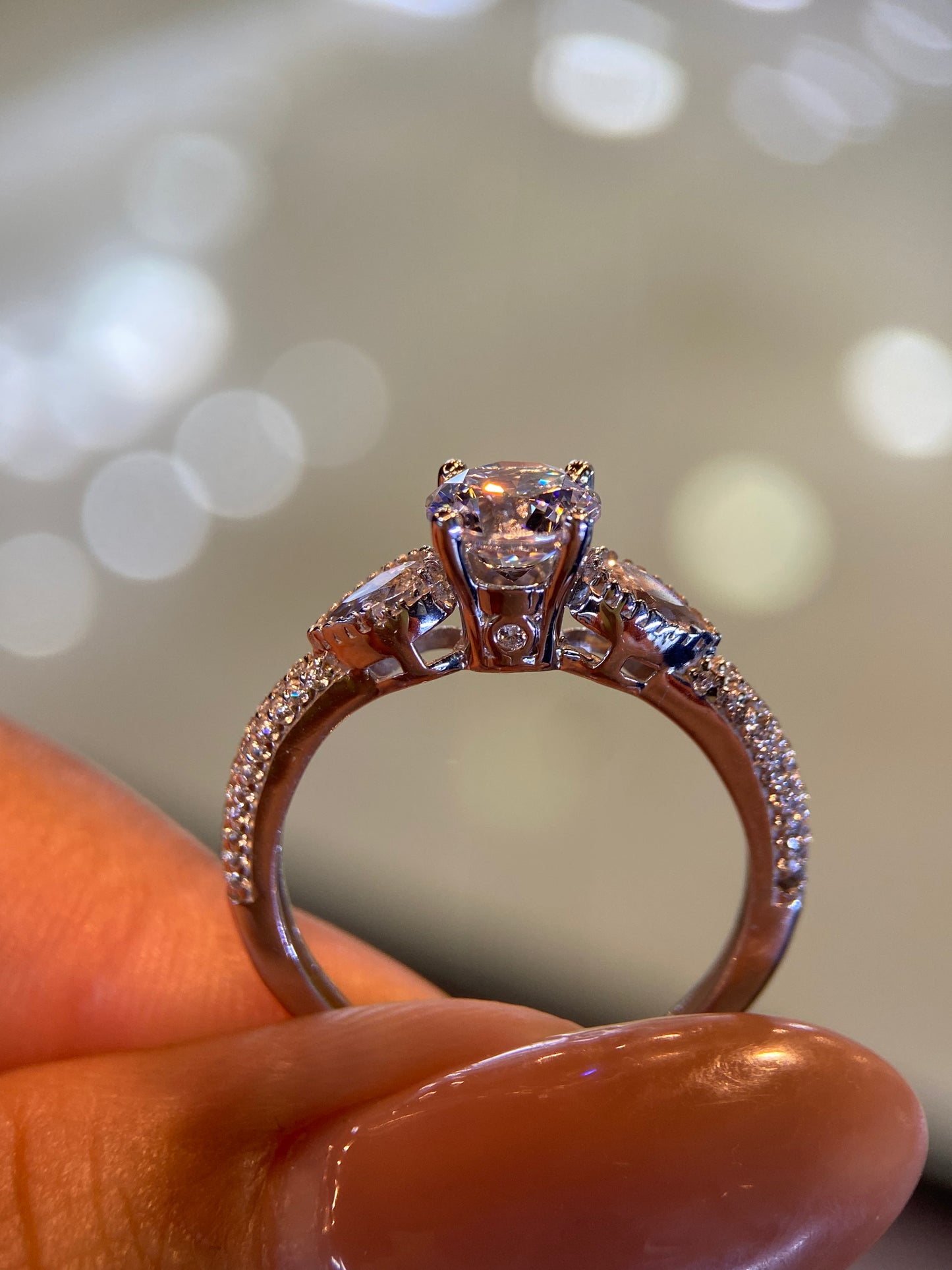 Anillo de compromiso en oro