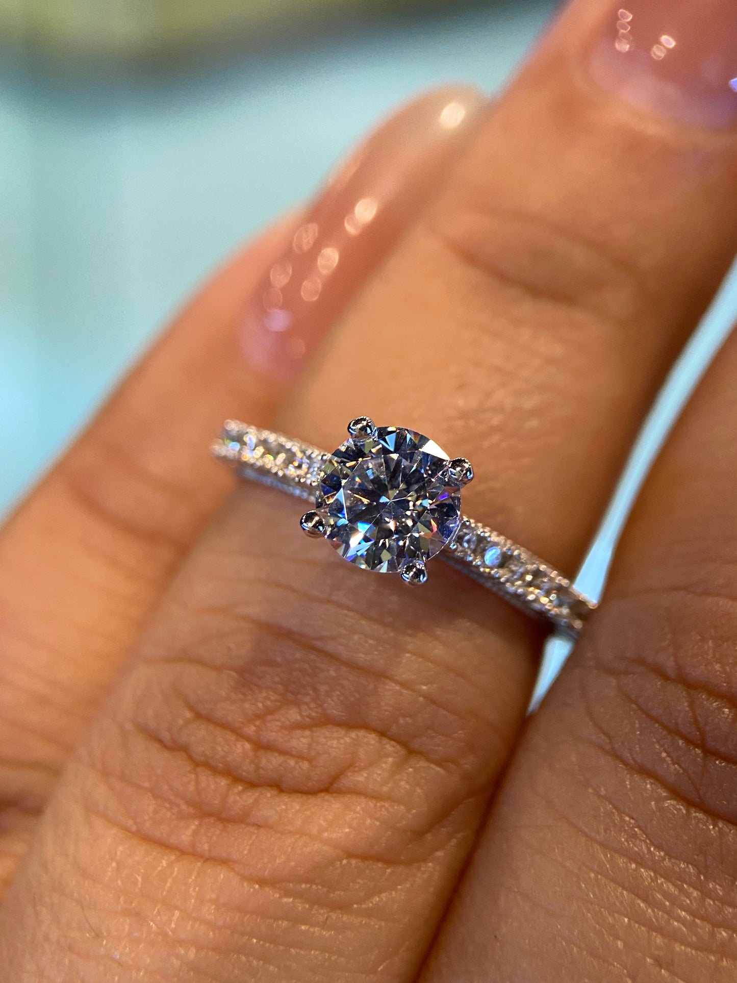 Anillo de compromiso en oro