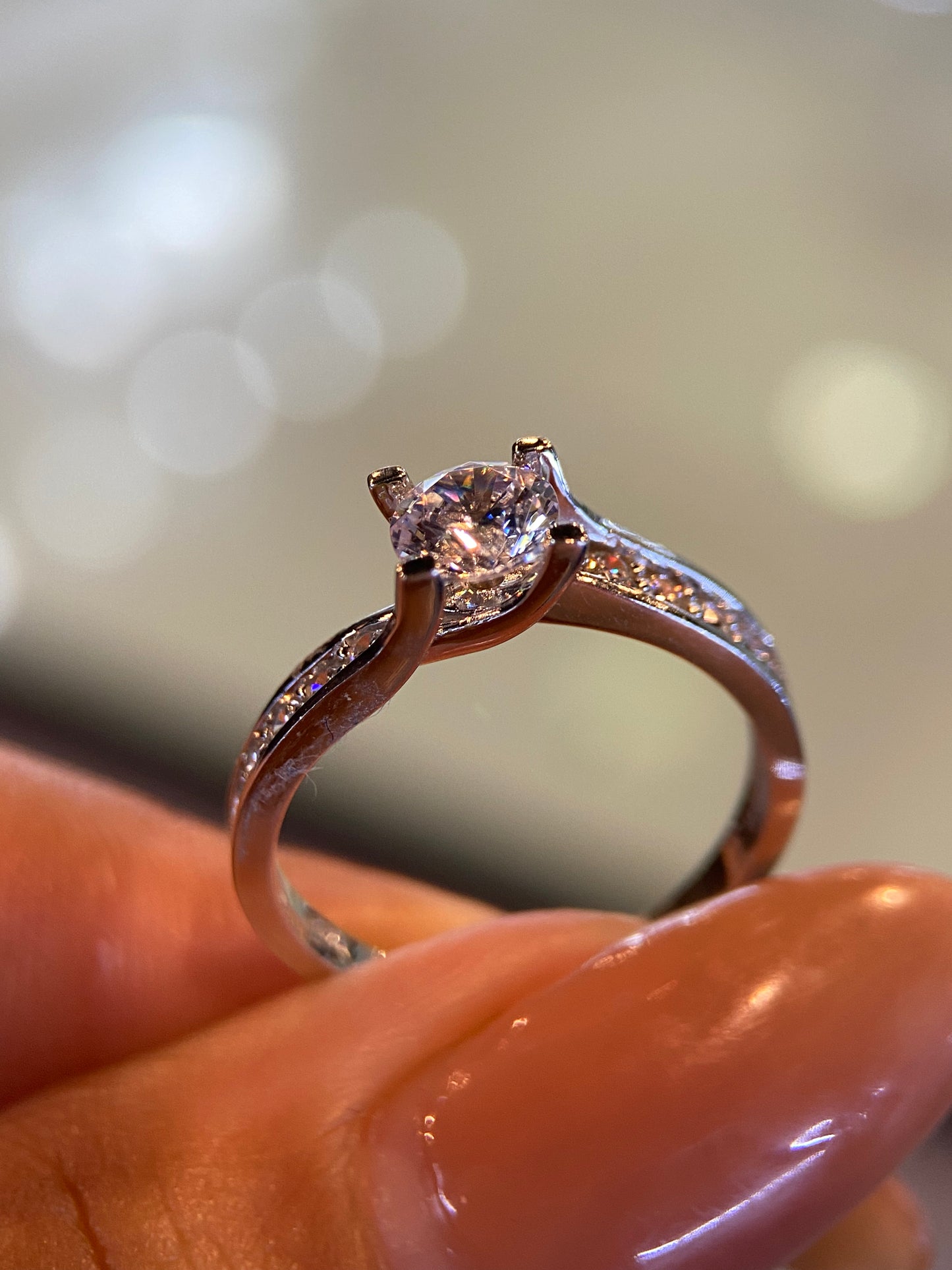 Anillo de compromiso en oro