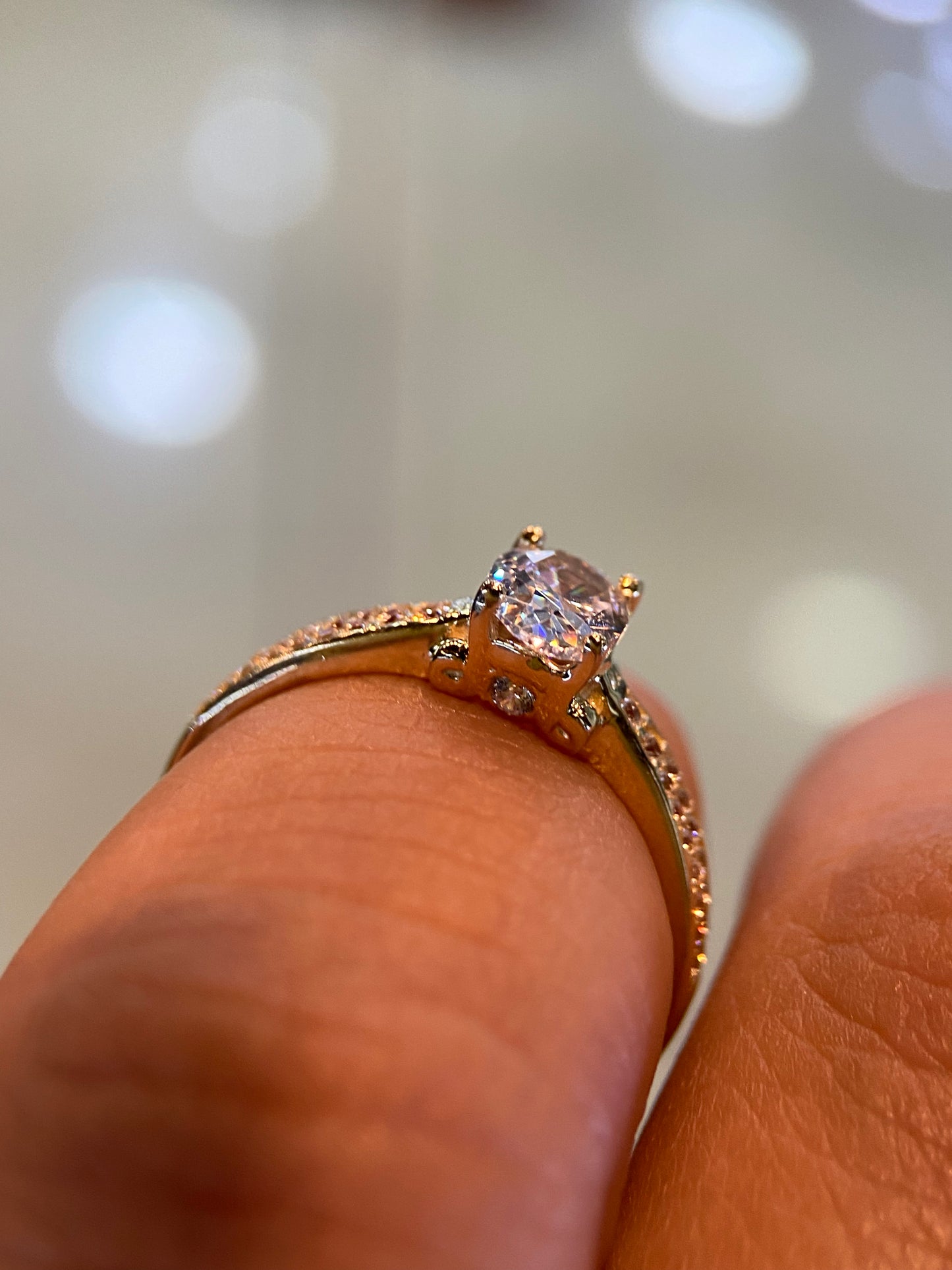 Anillo de compromiso en oro