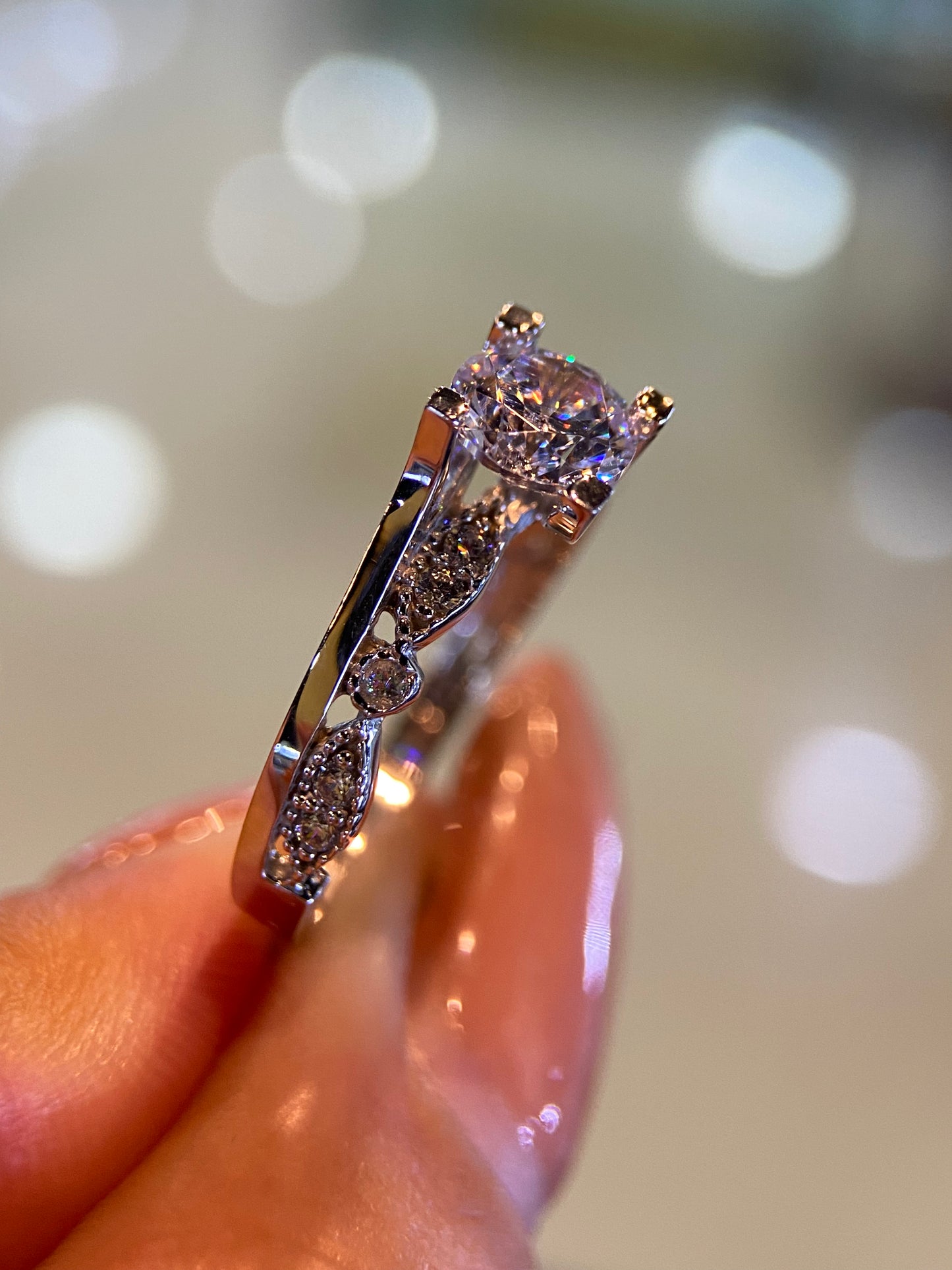 Anillo de compromiso en oro