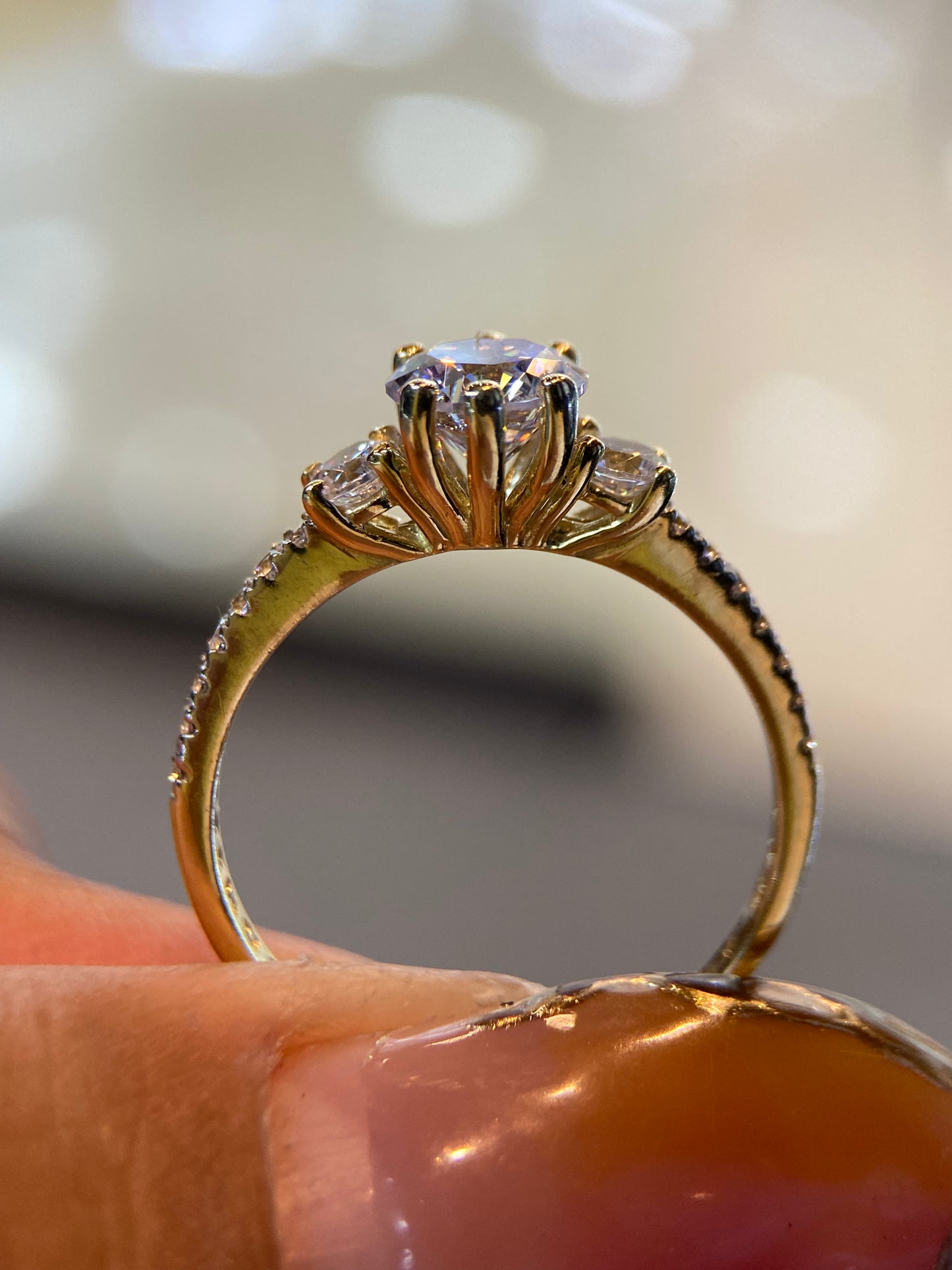 Anillo de compromiso en oro